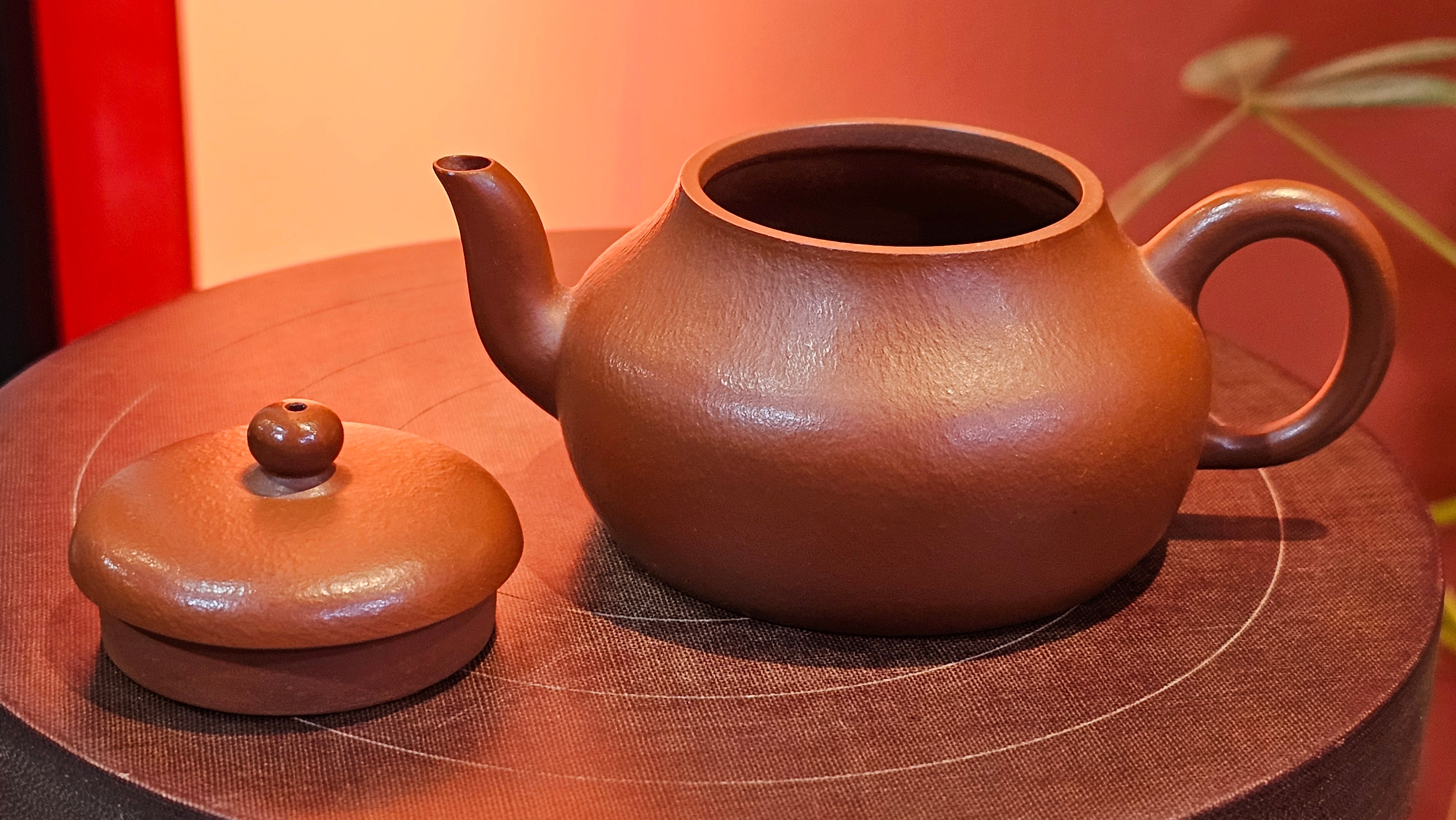 Jun De 君德, 119.3ml, Xiao Mei Yao Zhu Ni 小煤窑朱泥,  by our Collaborative Senior Craftsman Chen Yue Fei 陈跃飞 ~ Congratulations to Mr K.M., 1629hrs 23rd May 2025, Kraków, Poland 🇵🇱.