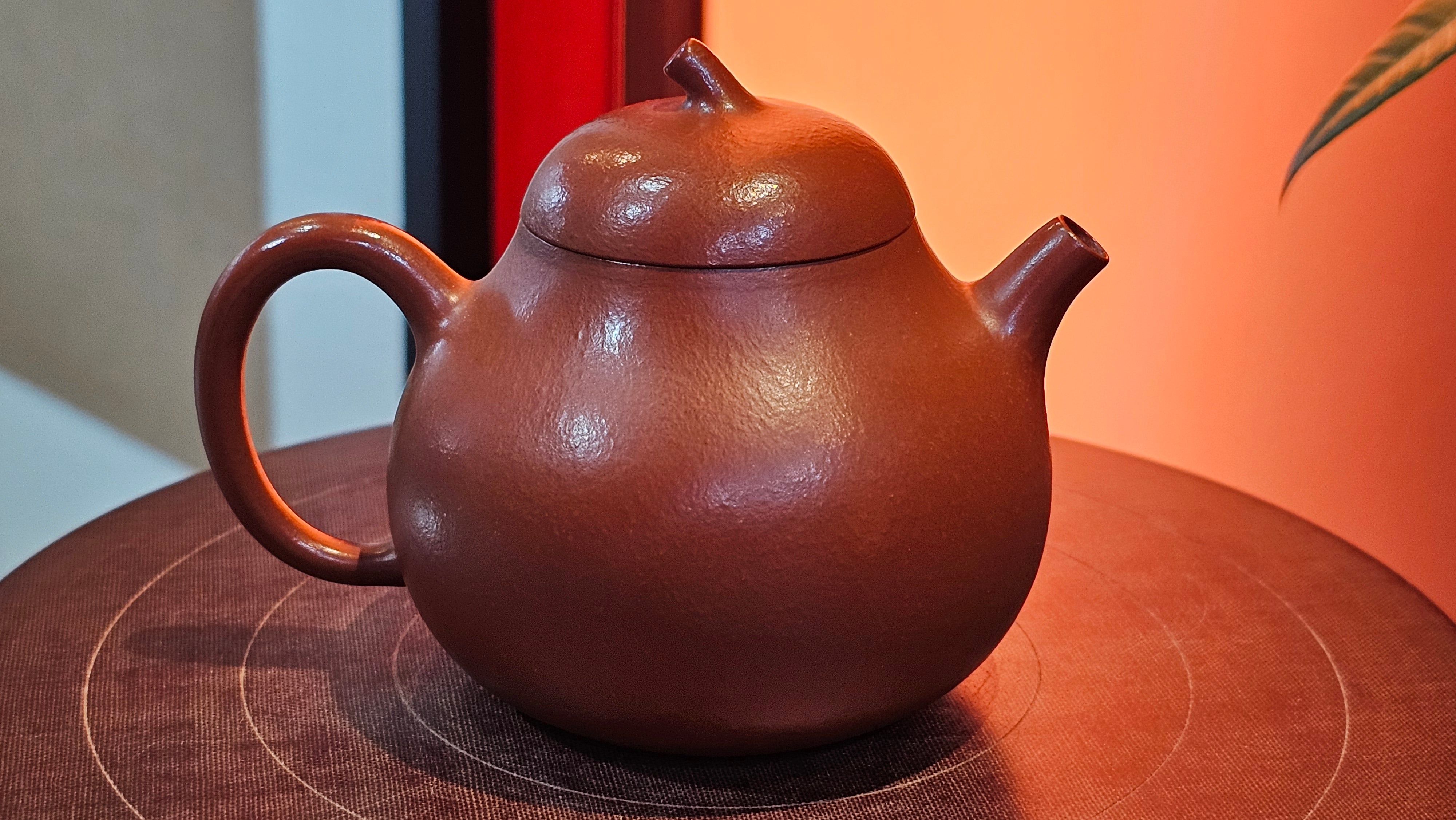 Qie Gua 茄瓜, 140.6ml, Xiao Mei Yao Zhu Ni 小煤窑朱泥,  by our Collaborative Craftsman Wang Hui 王慧 ~ Congratulations to Mr L.M., 0919hrs 26th May 2025, Kassel, Germany 🇩🇪.