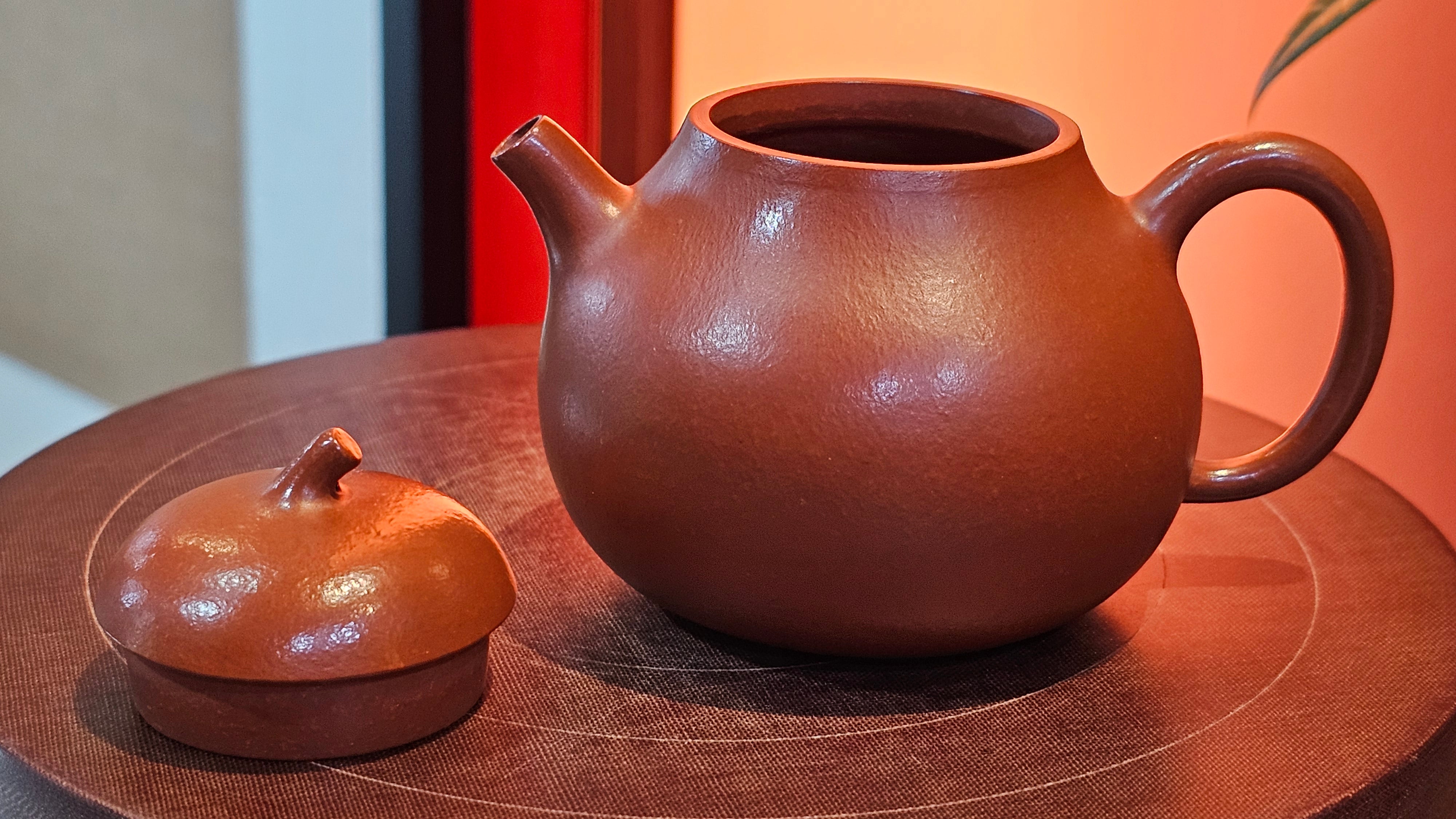 Qie Gua 茄瓜, 140.6ml, Xiao Mei Yao Zhu Ni 小煤窑朱泥,  by our Collaborative Craftsman Wang Hui 王慧 ~ Congratulations to Mr L.M., 0919hrs 26th May 2025, Kassel, Germany 🇩🇪.