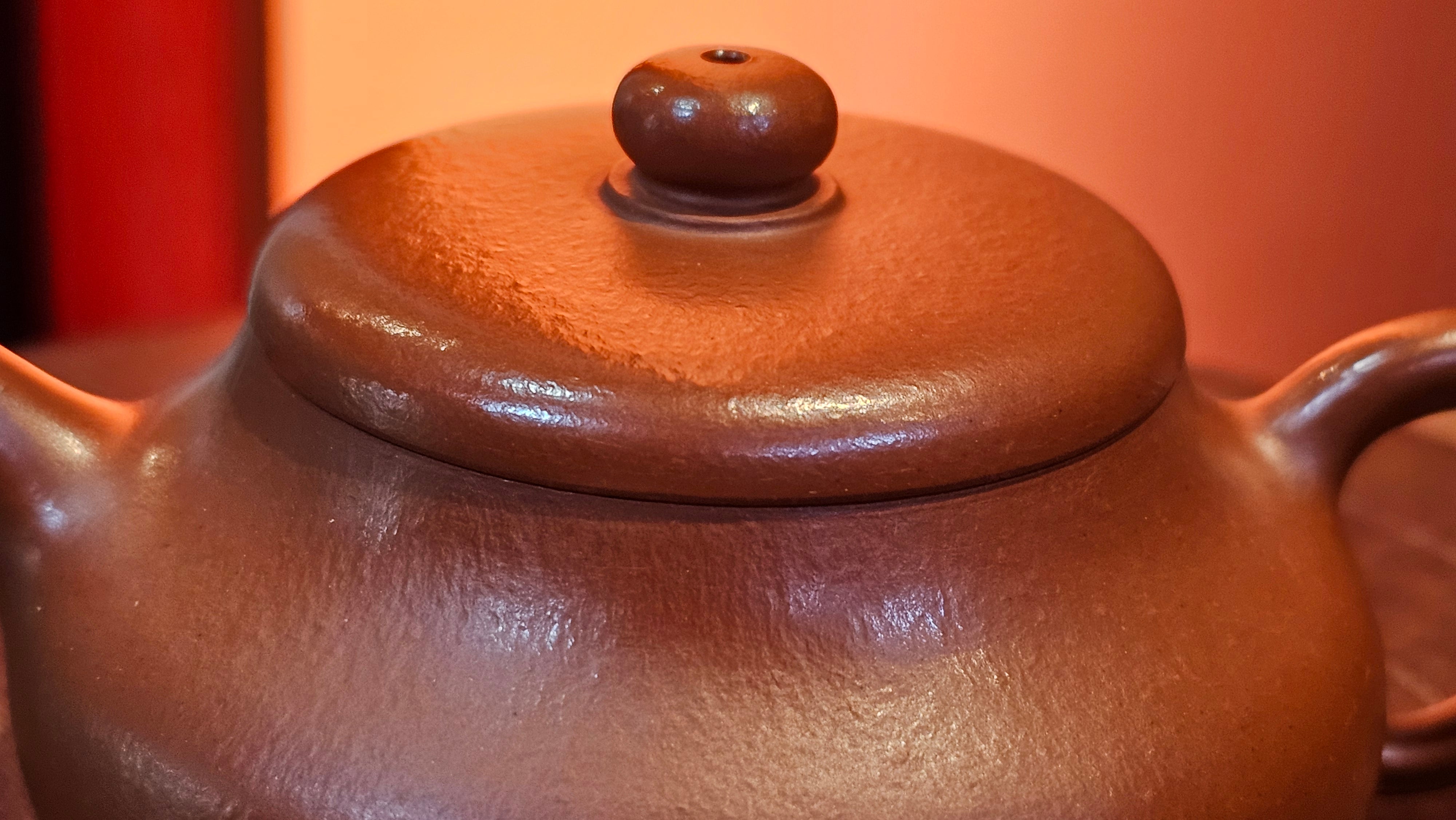 Jing Le 静乐 ~ "Quiet happiness", 96.0ml, Xiao Mei Yao Zhu Ni 小煤窑朱泥, by our Collaborative Craftsman Wang Xing 王兴 ~ Congratulations to Mr P.E., 2302hrs 22nd May 2025, Seattle, WA.