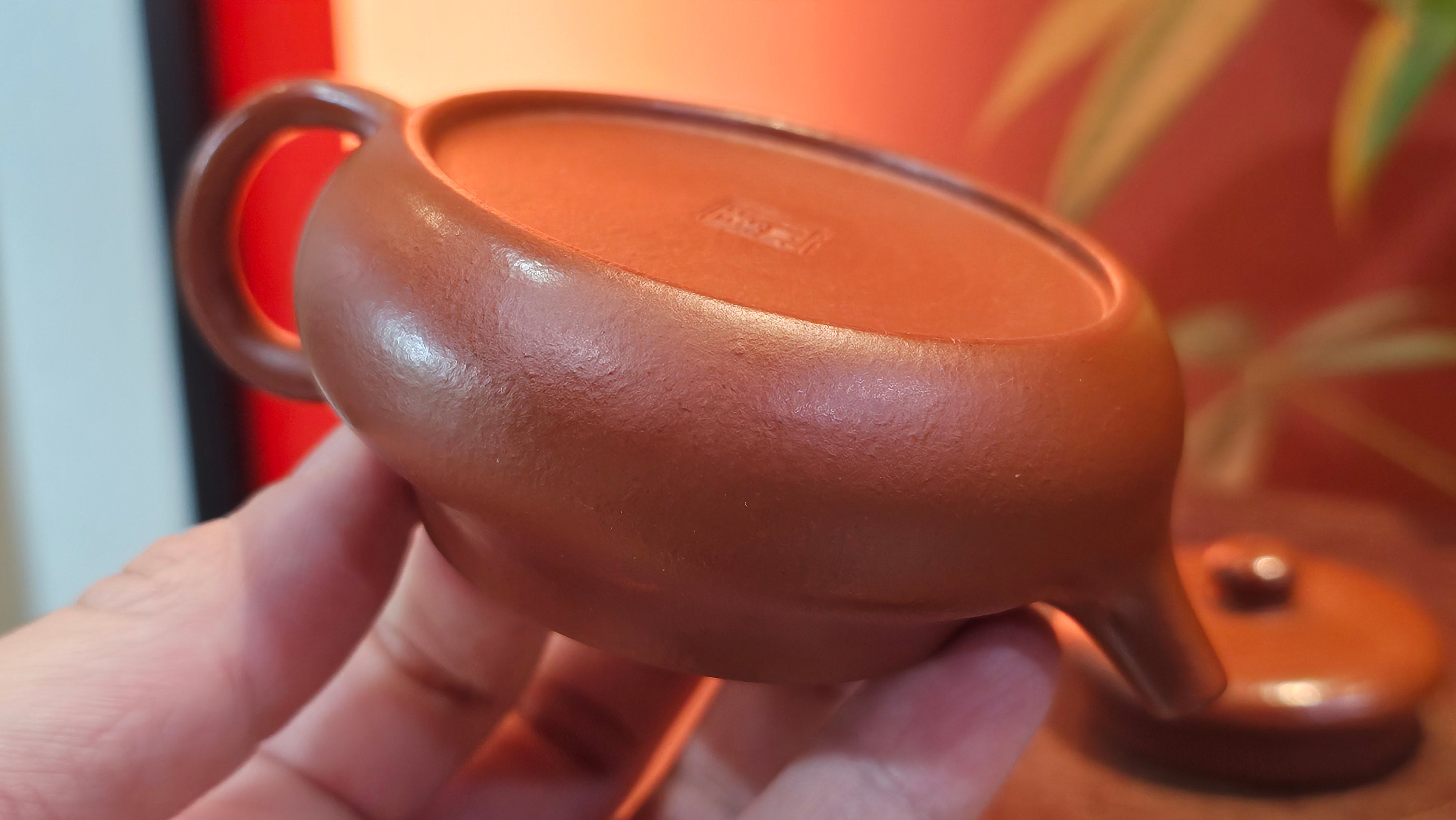 Jing Le 静乐 ~ "Quiet happiness", 96.0ml, Xiao Mei Yao Zhu Ni 小煤窑朱泥, by our Collaborative Craftsman Wang Xing 王兴 ~ Congratulations to Mr P.E., 2302hrs 22nd May 2025, Seattle, WA.