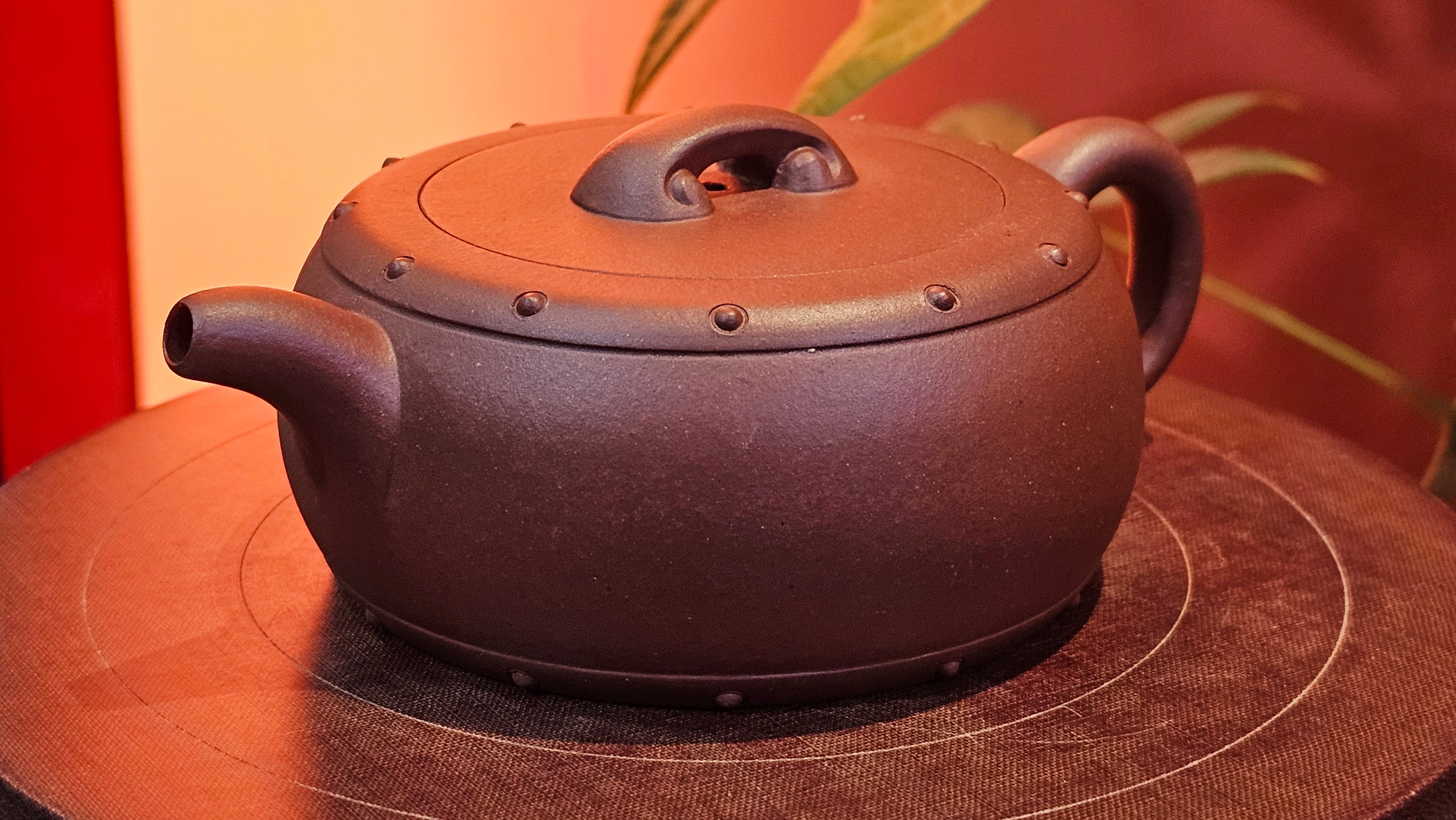 Ru Yi Gu 如意鼓, 206.8ml, Di Cao Qing Zi Ni 底槽青紫泥, by our Craftsman Li Qiu Lin 李秋林 ~ Congratulations to Mr A.D.P., 0111hrs 29th May 2025, Leuven, Belgium 🇧🇪.