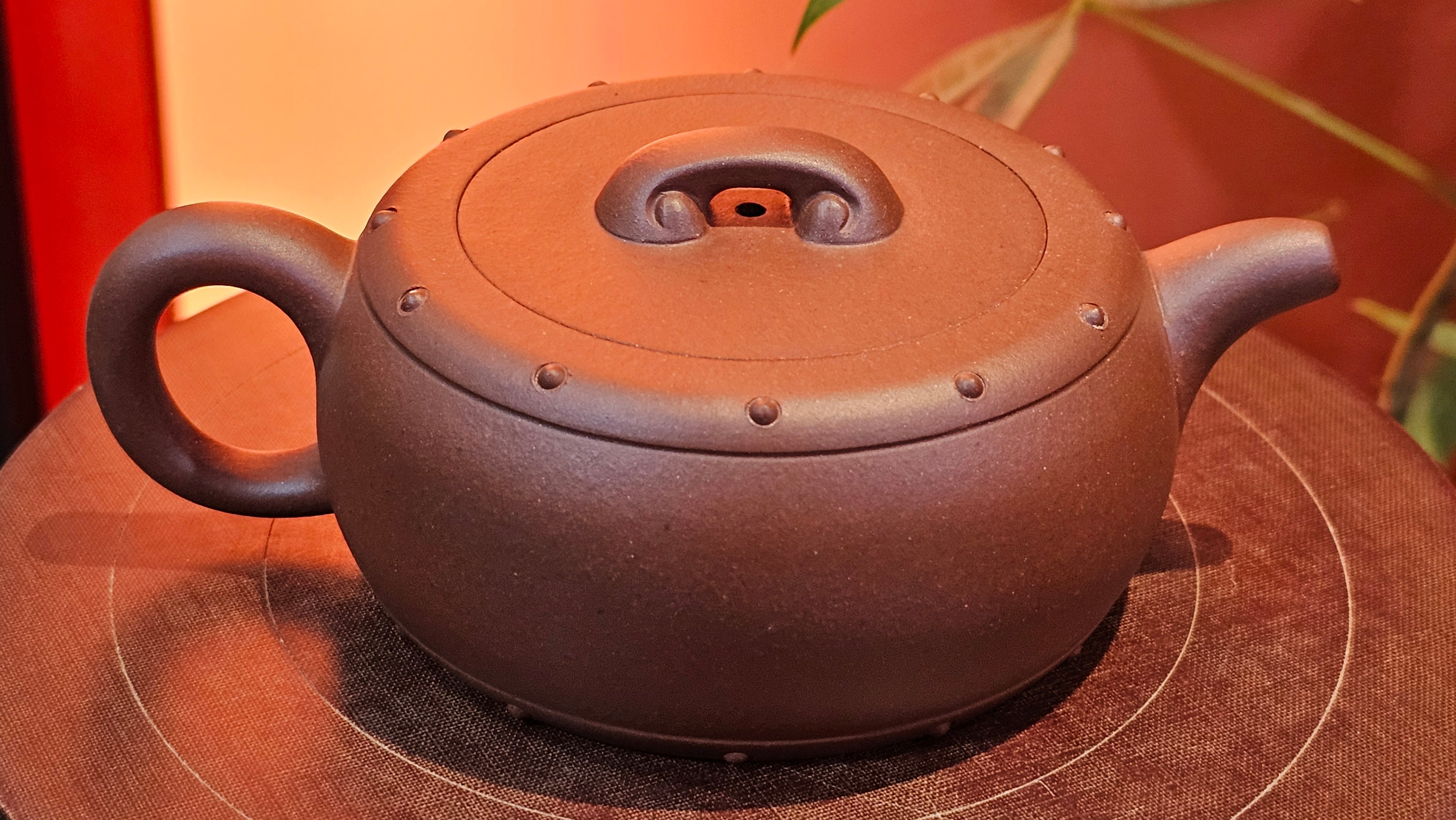 Ru Yi Gu 如意鼓, 206.8ml, Di Cao Qing Zi Ni 底槽青紫泥, by our Craftsman Li Qiu Lin 李秋林 ~ Congratulations to Mr A.D.P., 0111hrs 29th May 2025, Leuven, Belgium 🇧🇪.