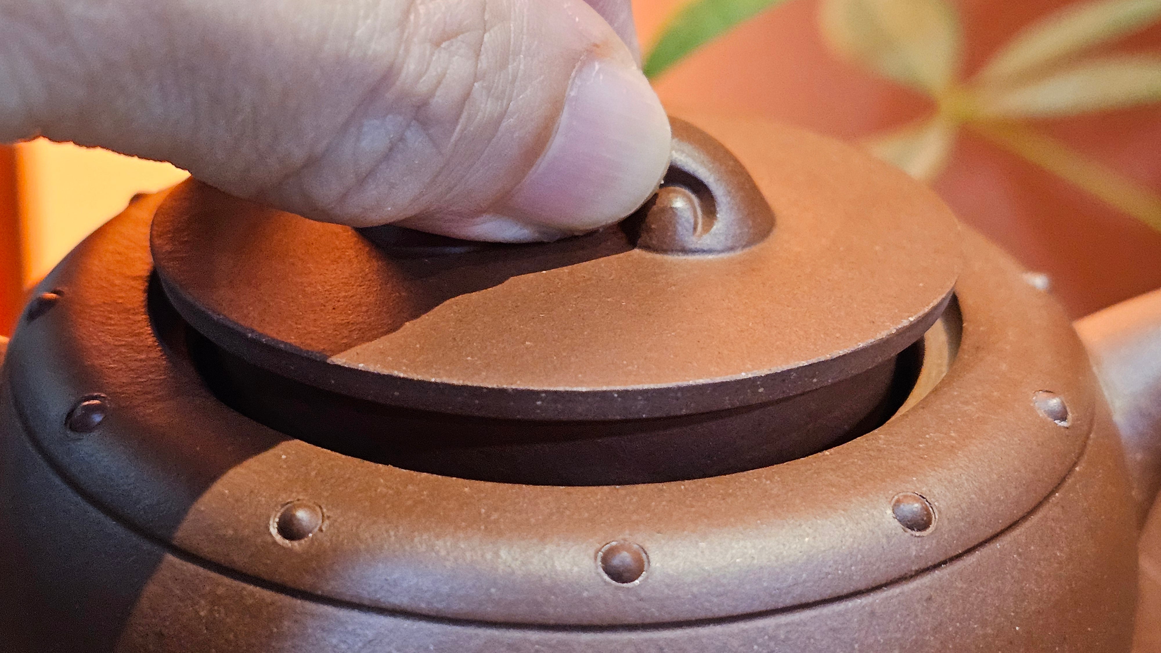 Ru Yi Gu 如意鼓, 206.8ml, Di Cao Qing Zi Ni 底槽青紫泥, by our Craftsman Li Qiu Lin 李秋林 ~ Congratulations to Mr A.D.P., 0111hrs 29th May 2025, Leuven, Belgium 🇧🇪.