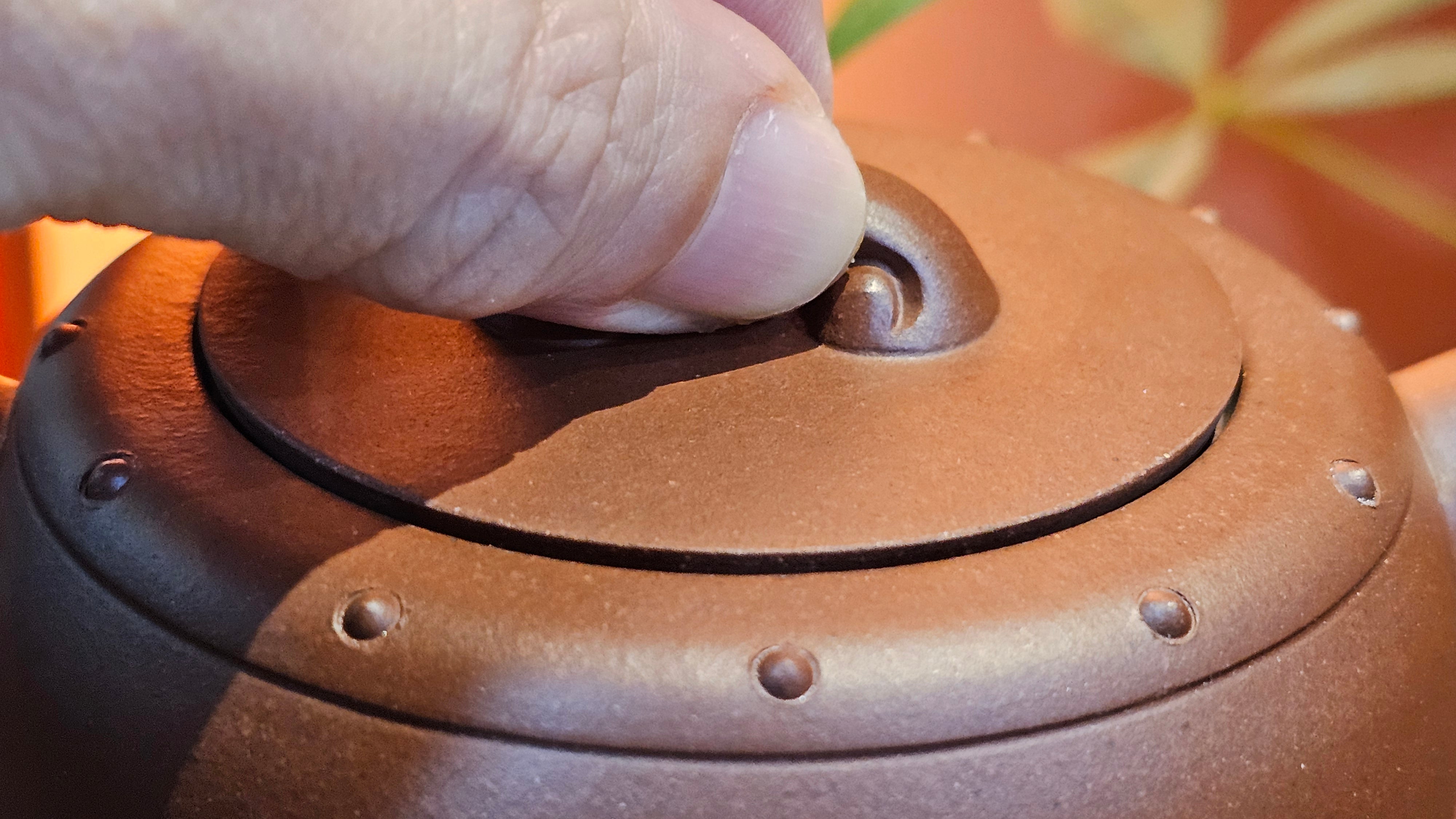 Ru Yi Gu 如意鼓, 206.8ml, Di Cao Qing Zi Ni 底槽青紫泥, by our Craftsman Li Qiu Lin 李秋林 ~ Congratulations to Mr A.D.P., 0111hrs 29th May 2025, Leuven, Belgium 🇧🇪.