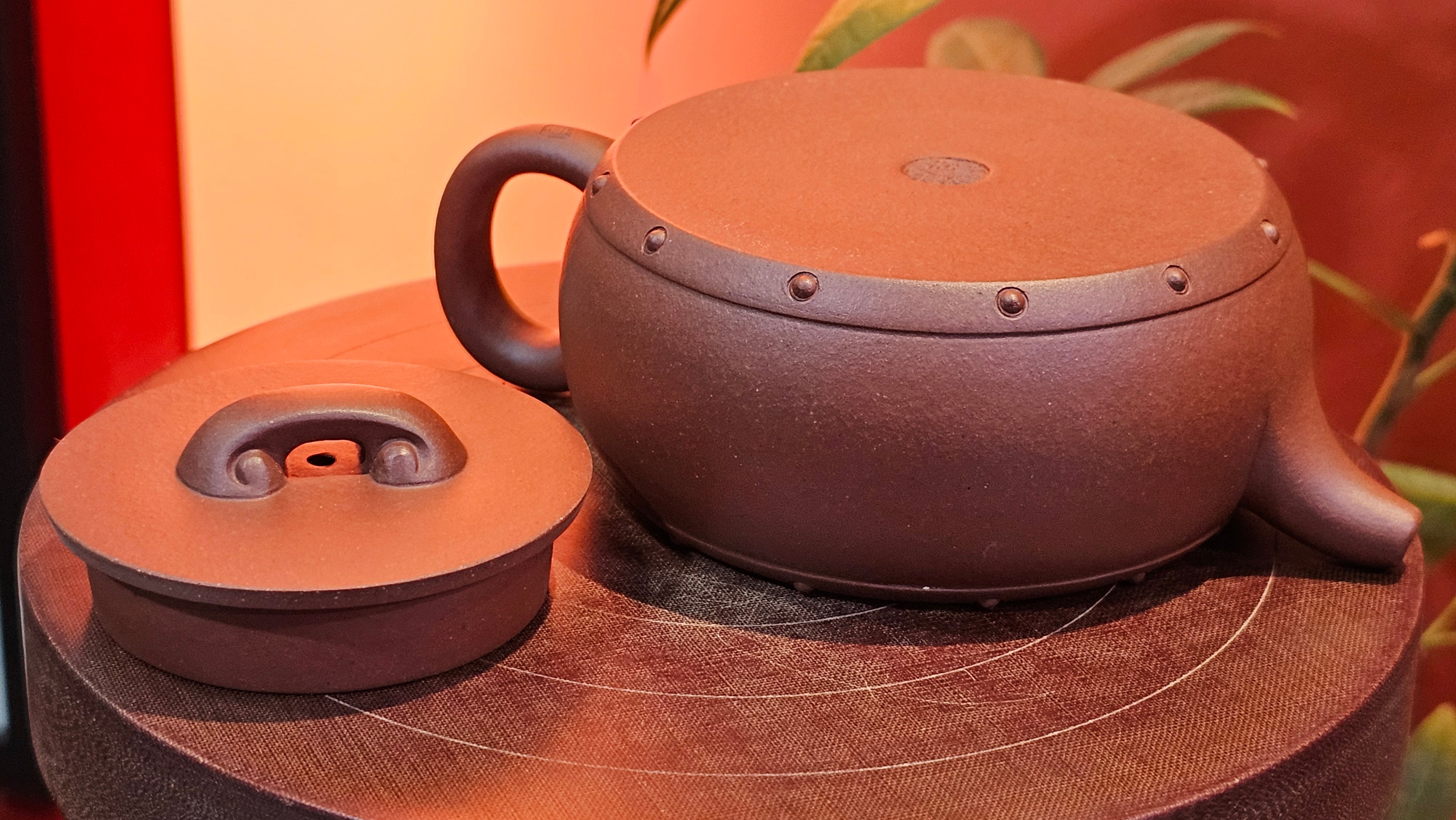 Ru Yi Gu 如意鼓, 206.8ml, Di Cao Qing Zi Ni 底槽青紫泥, by our Craftsman Li Qiu Lin 李秋林 ~ Congratulations to Mr A.D.P., 0111hrs 29th May 2025, Leuven, Belgium 🇧🇪.