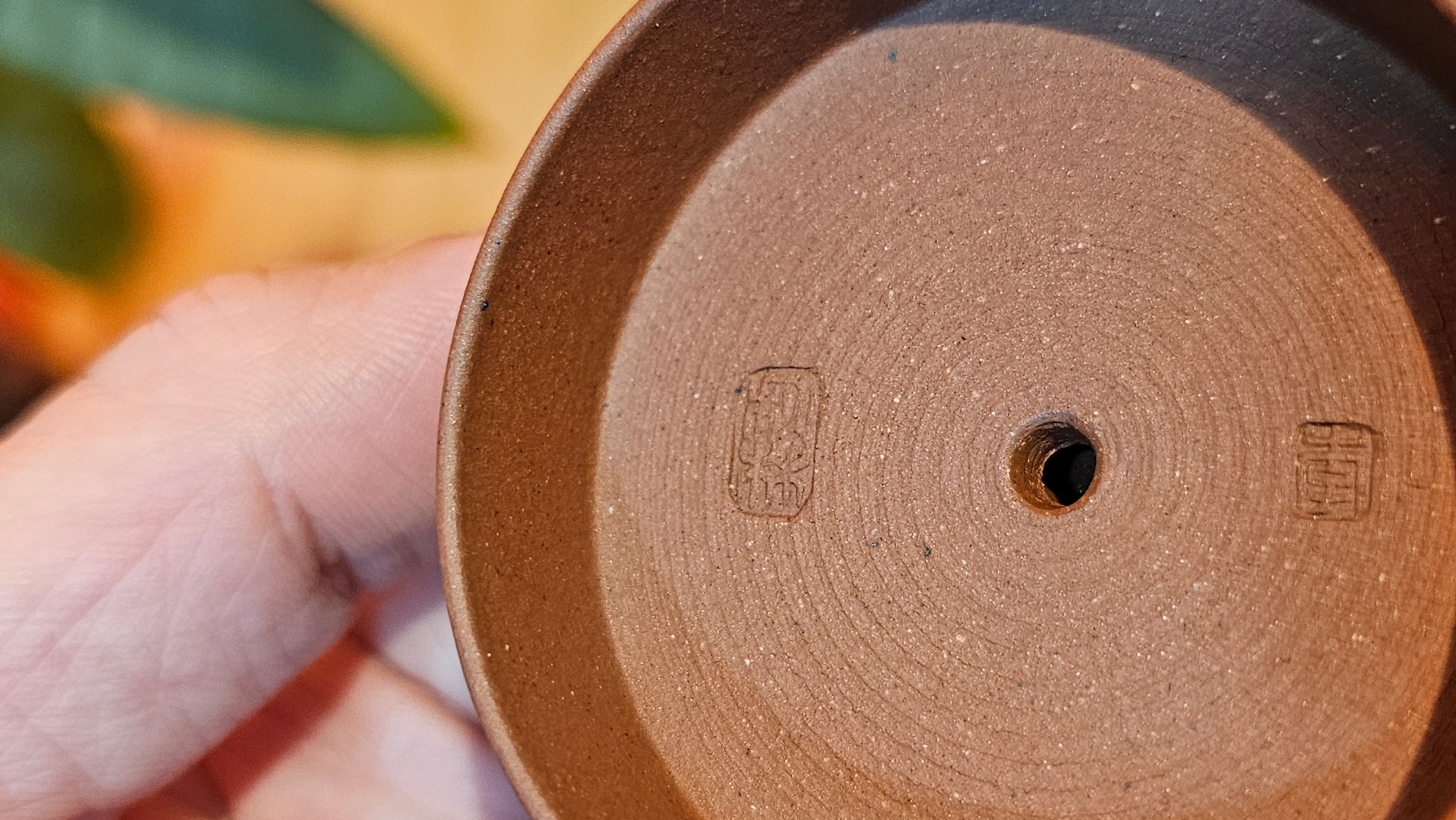 Ru Yi Gu 如意鼓, 206.8ml, Di Cao Qing Zi Ni 底槽青紫泥, by our Craftsman Li Qiu Lin 李秋林 ~ Congratulations to Mr A.D.P., 0111hrs 29th May 2025, Leuven, Belgium 🇧🇪.