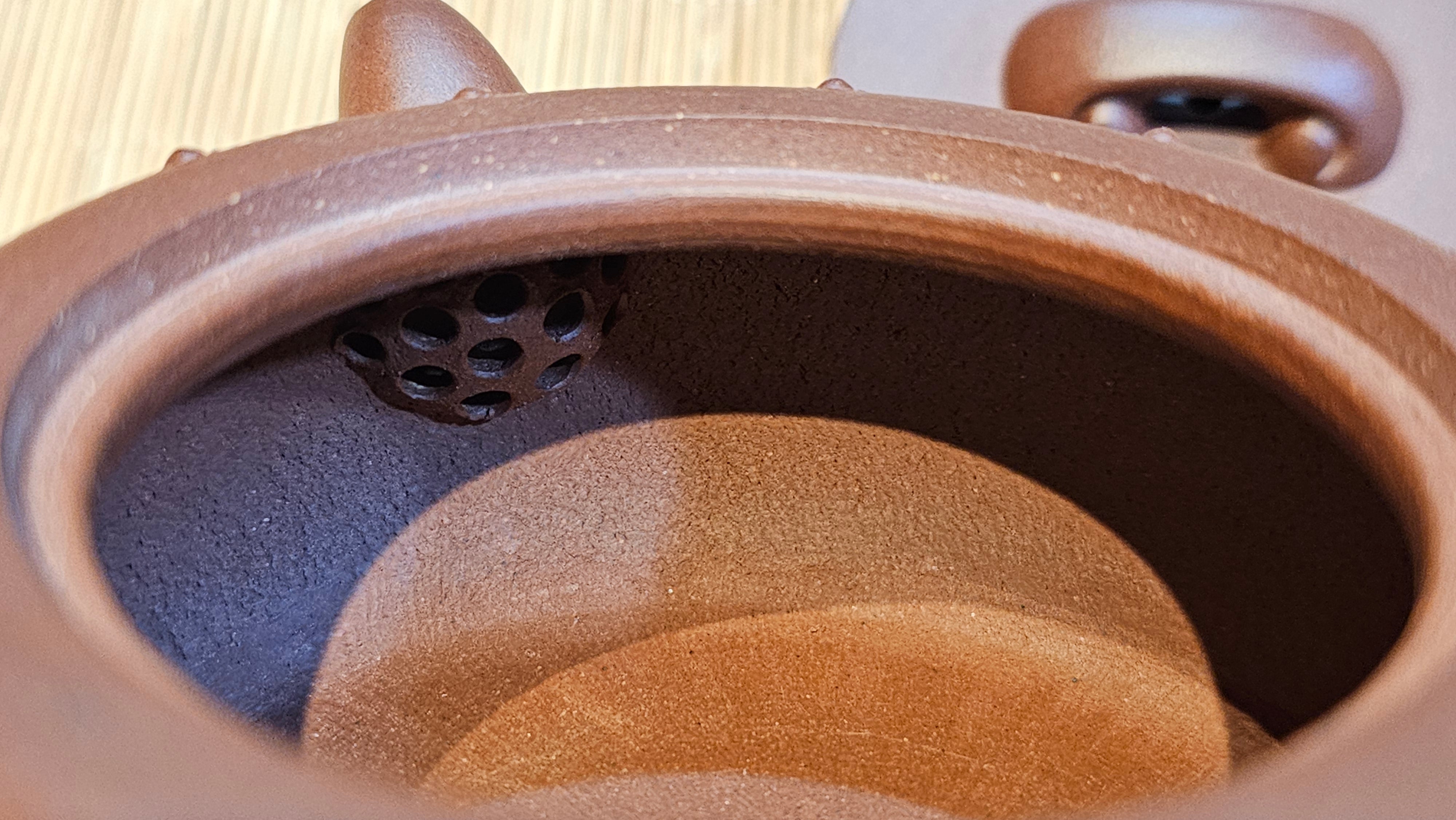 Ru Yi Gu 如意鼓, 206.8ml, Di Cao Qing Zi Ni 底槽青紫泥, by our Craftsman Li Qiu Lin 李秋林 ~ Congratulations to Mr A.D.P., 0111hrs 29th May 2025, Leuven, Belgium 🇧🇪.