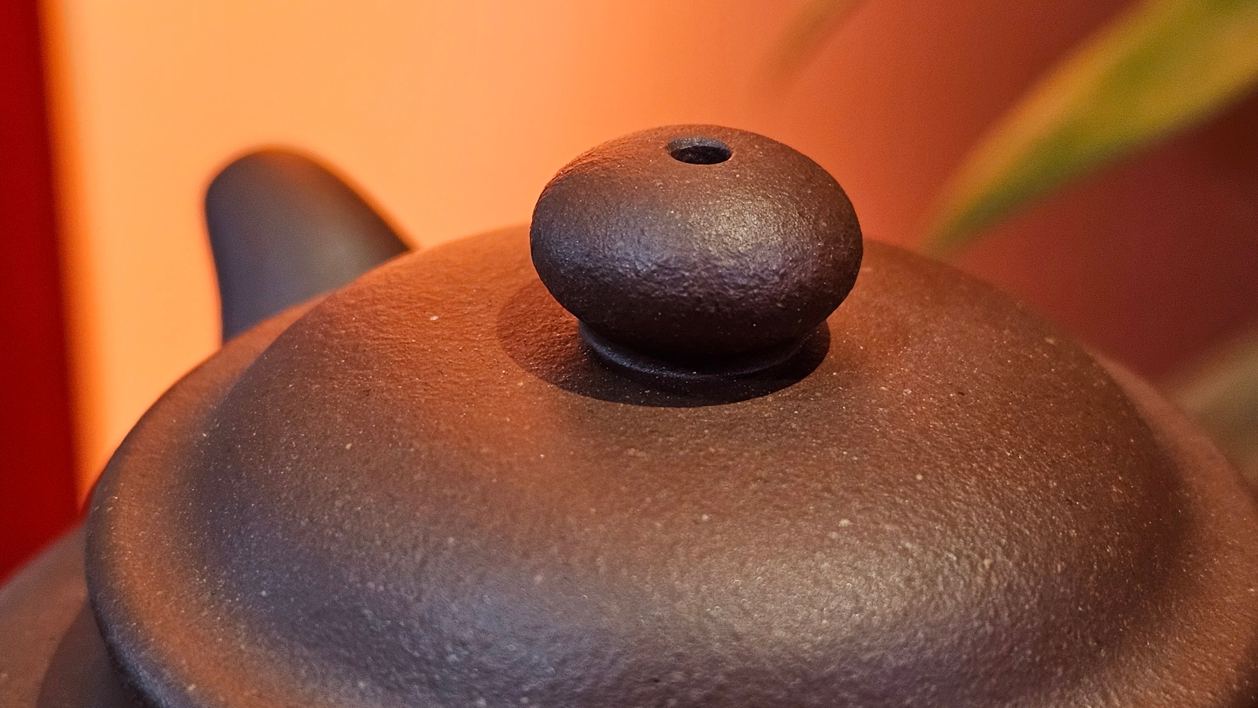 Duo Zhi 掇只, 211.9ml, Di Cao Qing Zi Ni 底槽青紫泥, by our Collaborative Craftsman Chen Fa Chu 陈法初 ~ Congratulations to Mr T.L., 1002hrs 14th June 2025, Singapore 🇸🇬.