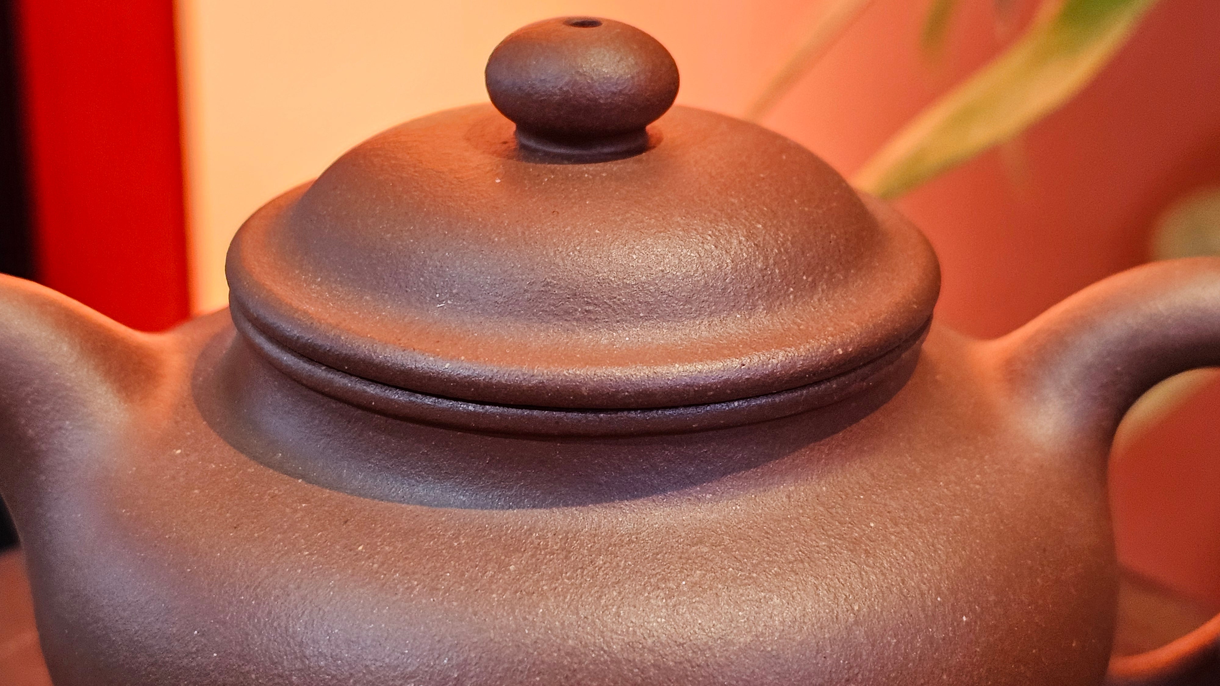 Duo Zhi 掇只, 211.9ml, Di Cao Qing Zi Ni 底槽青紫泥, by our Collaborative Craftsman Chen Fa Chu 陈法初 ~ Congratulations to Mr T.L., 1002hrs 14th June 2025, Singapore 🇸🇬.