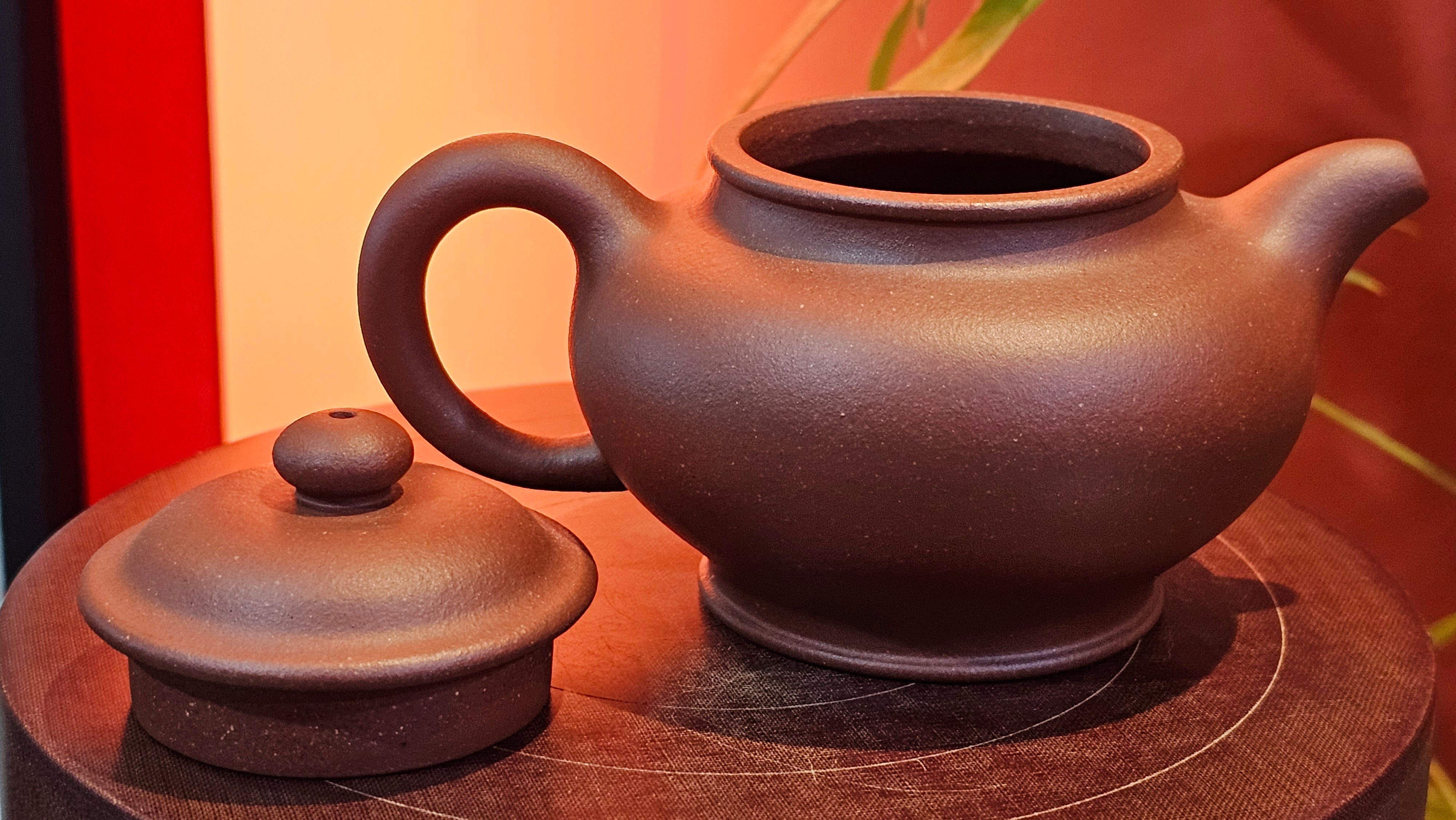 Duo Zhi 掇只, 211.9ml, Di Cao Qing Zi Ni 底槽青紫泥, by our Collaborative Craftsman Chen Fa Chu 陈法初 ~ Congratulations to Mr T.L., 1002hrs 14th June 2025, Singapore 🇸🇬.