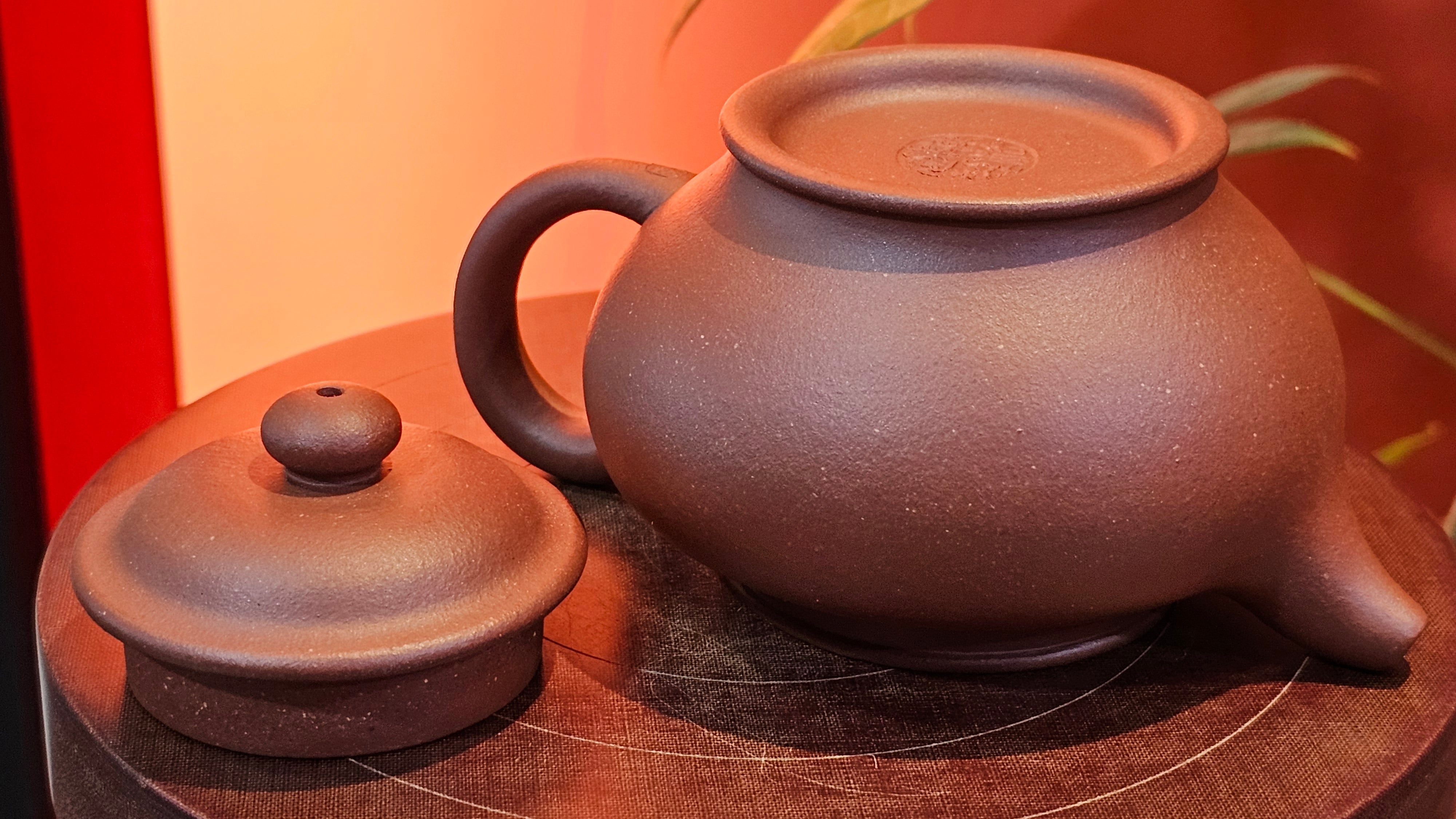 Duo Zhi 掇只, 211.9ml, Di Cao Qing Zi Ni 底槽青紫泥, by our Collaborative Craftsman Chen Fa Chu 陈法初 ~ Congratulations to Mr T.L., 1002hrs 14th June 2025, Singapore 🇸🇬.