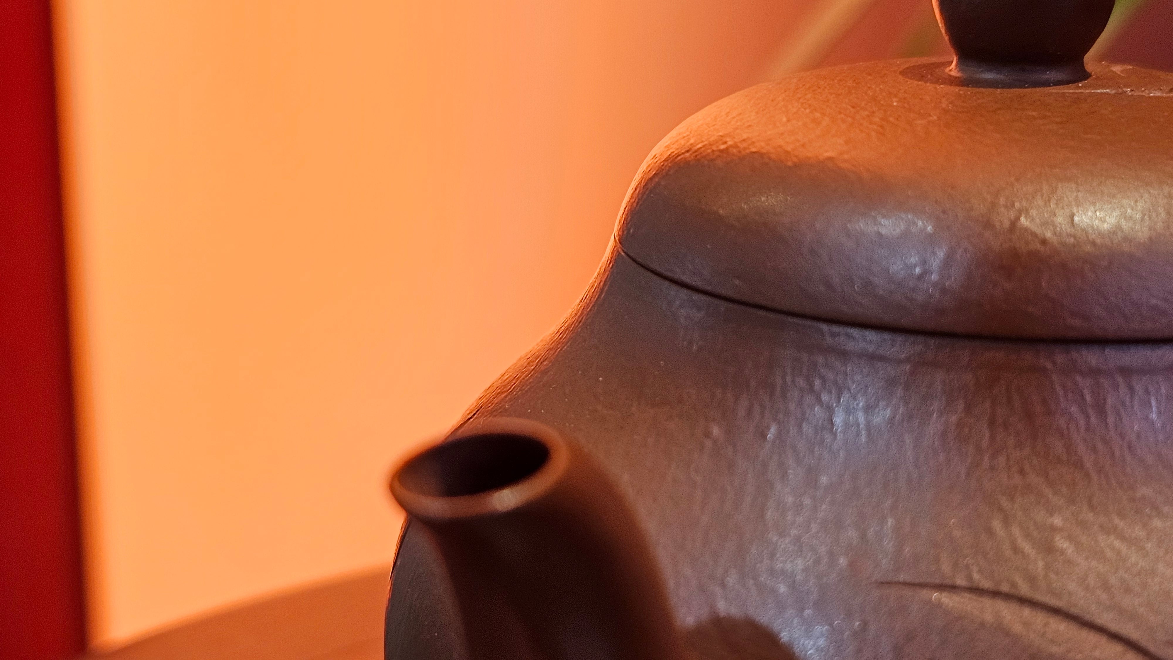 Li Xing 梨形, 170.3ml, Xiao Mei Yao Zhu Ni 小煤窑朱泥 by our Collaborative Craftsman Zhai Yi Yao 翟一耀。"竹韵茶香", 竹刻绘, Engraving of Bamboos and Calligraphy, by Craftsman Yi De Shu 一德书 ~ Congratulations to Mr M.P., 0019hrs 27th June 2025, Aurora, IL.