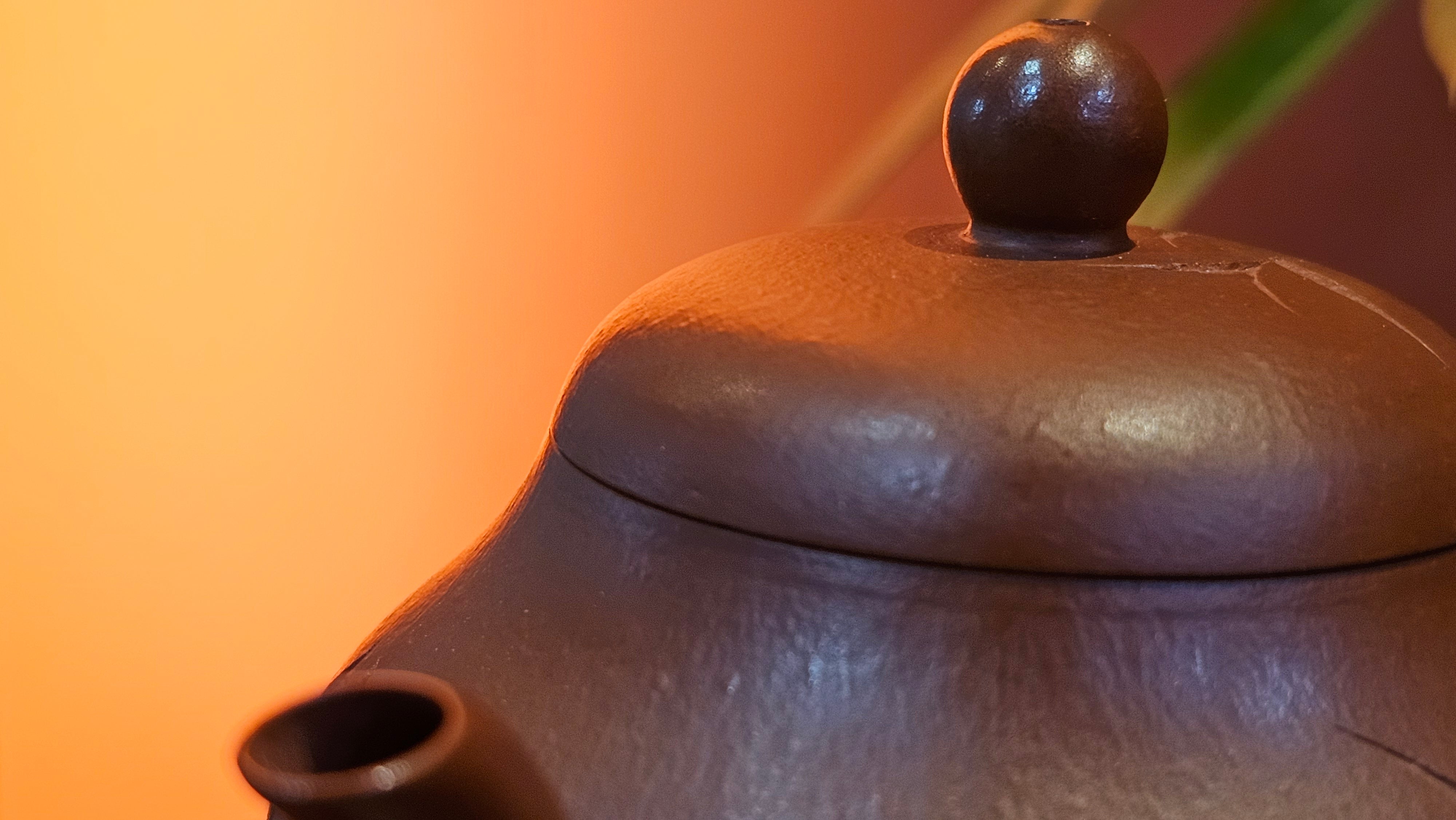 Li Xing 梨形, 170.3ml, Xiao Mei Yao Zhu Ni 小煤窑朱泥 by our Collaborative Craftsman Zhai Yi Yao 翟一耀。"竹韵茶香", 竹刻绘, Engraving of Bamboos and Calligraphy, by Craftsman Yi De Shu 一德书 ~ Congratulations to Mr M.P., 0019hrs 27th June 2025, Aurora, IL.