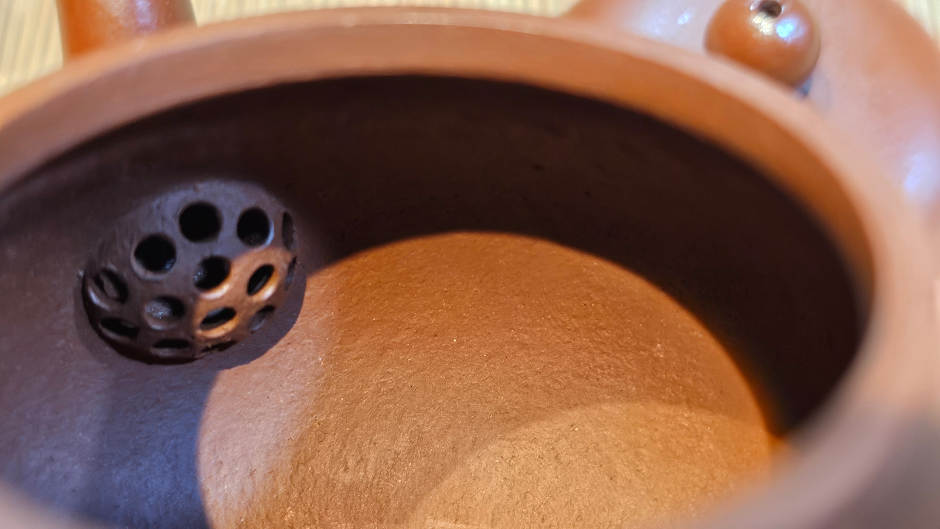 Li Xing 梨形, 170.3ml, Xiao Mei Yao Zhu Ni 小煤窑朱泥 by our Collaborative Craftsman Zhai Yi Yao 翟一耀。"竹韵茶香", 竹刻绘, Engraving of Bamboos and Calligraphy, by Craftsman Yi De Shu 一德书 ~ Congratulations to Mr M.P., 0019hrs 27th June 2025, Aurora, IL.