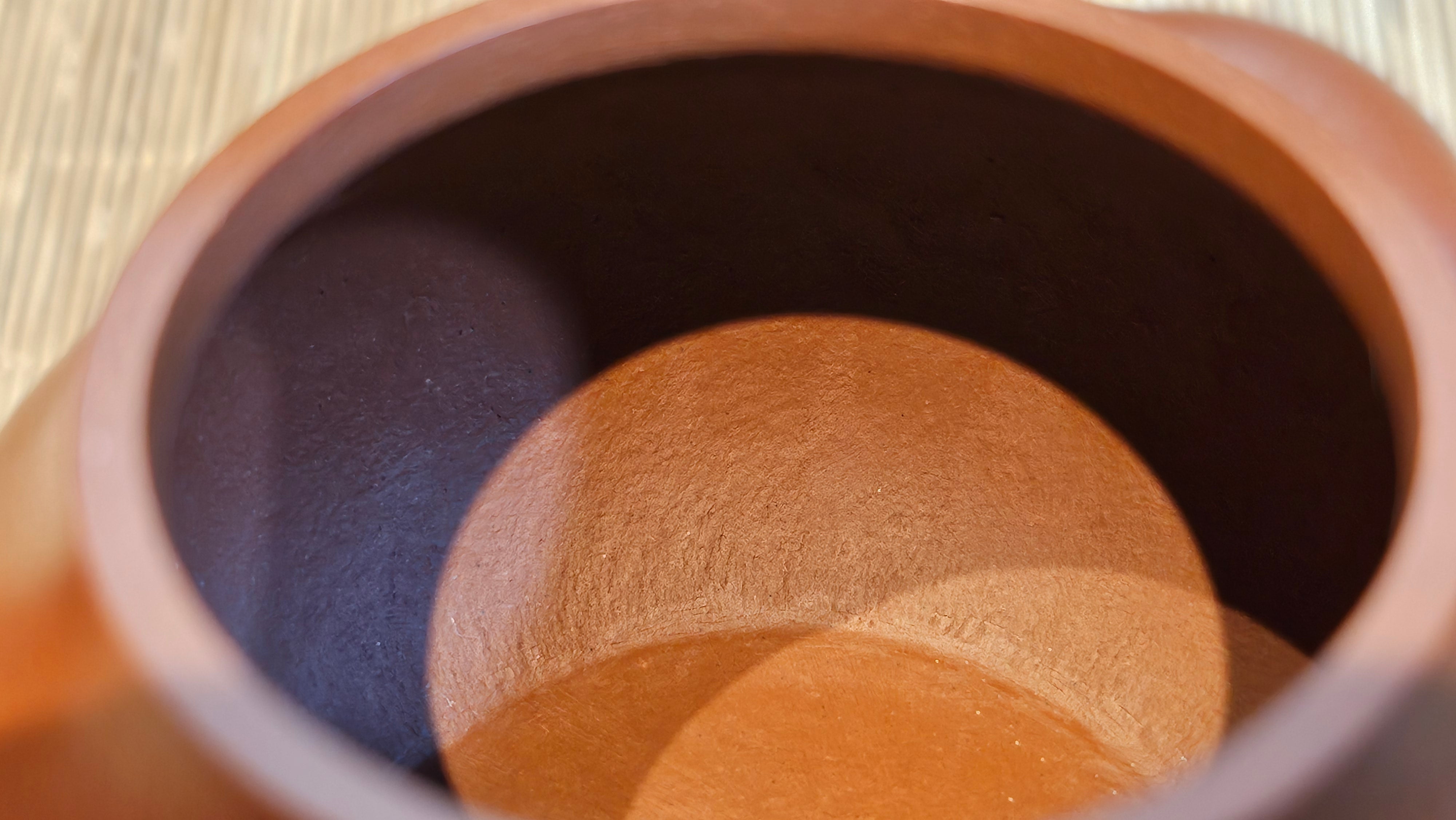 Li Xing 梨形, 170.3ml, Xiao Mei Yao Zhu Ni 小煤窑朱泥 by our Collaborative Craftsman Zhai Yi Yao 翟一耀。"竹韵茶香", 竹刻绘, Engraving of Bamboos and Calligraphy, by Craftsman Yi De Shu 一德书 ~ Congratulations to Mr M.P., 0019hrs 27th June 2025, Aurora, IL.