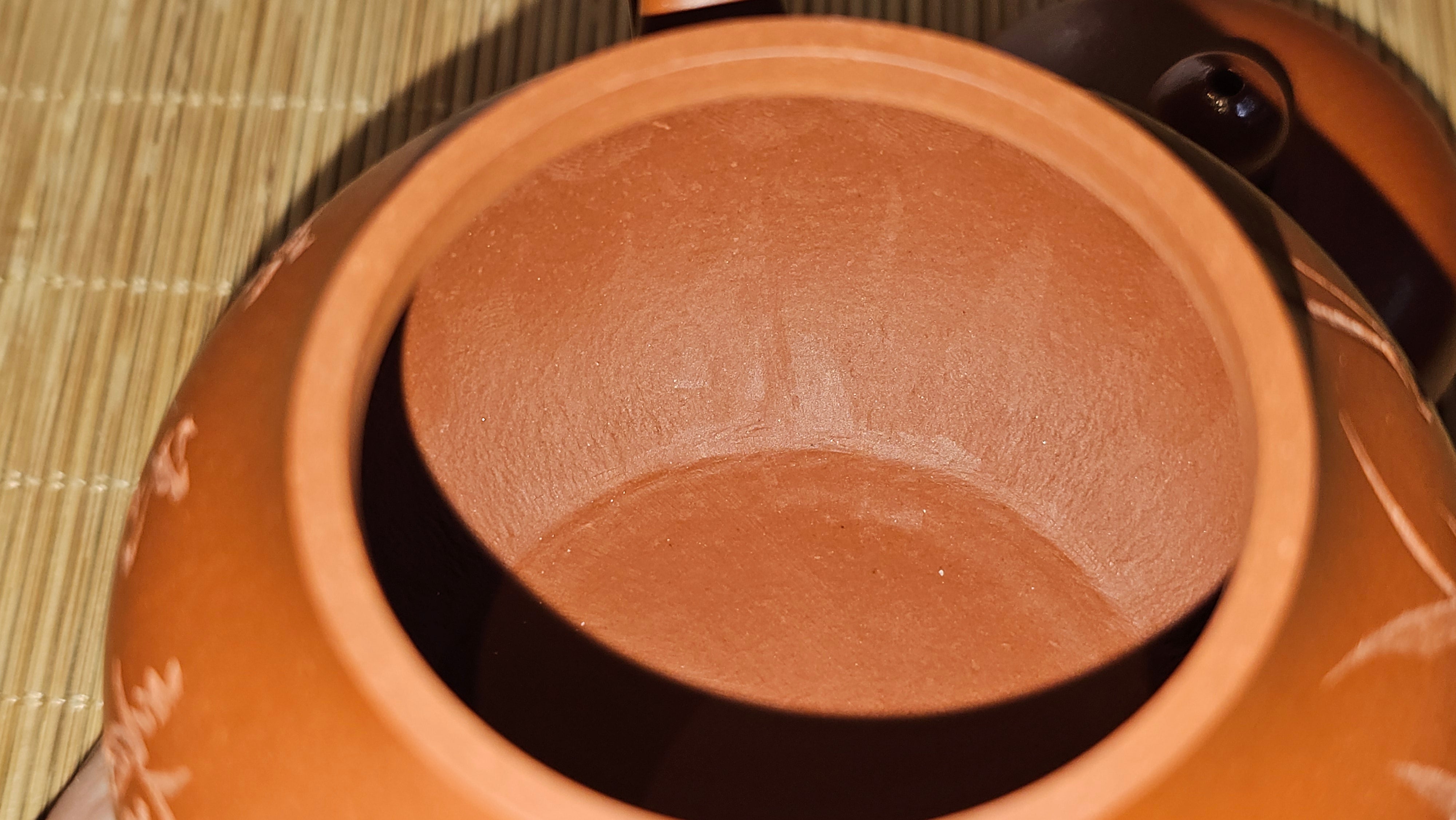 Li Xing 梨形, 170.3ml, Xiao Mei Yao Zhu Ni 小煤窑朱泥 by our Collaborative Craftsman Zhai Yi Yao 翟一耀。"竹韵茶香", 竹刻绘, Engraving of Bamboos and Calligraphy, by Craftsman Yi De Shu 一德书 ~ Congratulations to Mr M.P., 0019hrs 27th June 2025, Aurora, IL.