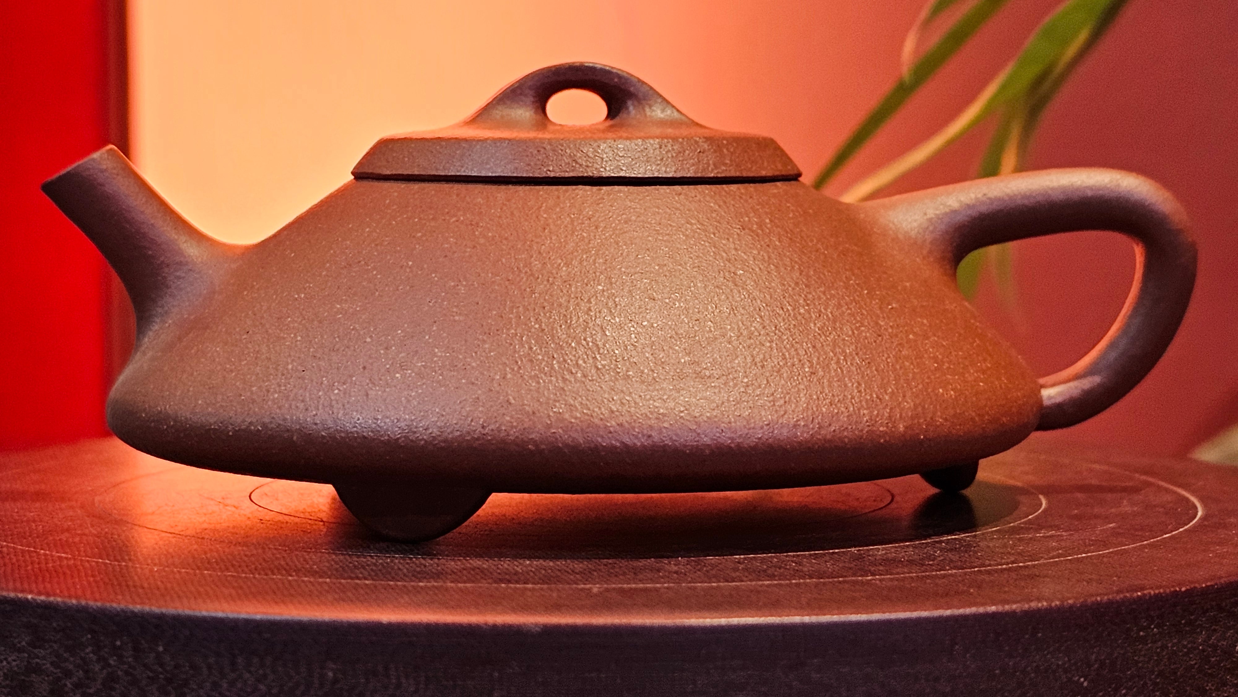 He Piao 合瓢, 155.9ml, Hong Jiang Po Ni 红降坡泥, by our Collaborative Craftsman Chen Gui Zhi 陈桂枝。(Red JiangPoNi is rarer than Yellow JiangPoNi, XiaoMeiYao ZhuNi & ZhaoZhuang ZhuNi) ~ Congratulations to Ms L., 0733hrs 30th May 2025, Katy, TX.