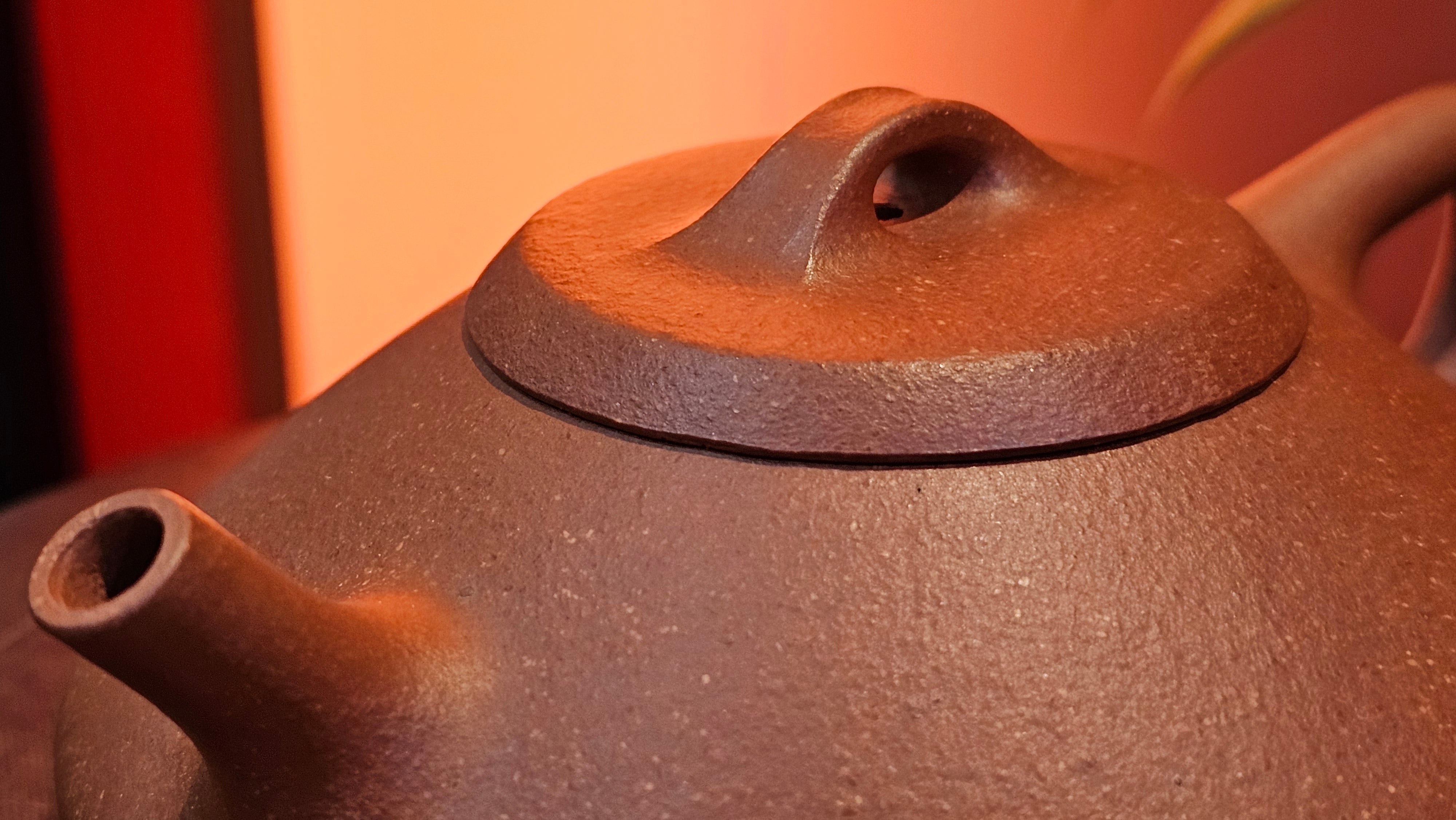 He Piao 合瓢, 155.9ml, Hong Jiang Po Ni 红降坡泥, by our Collaborative Craftsman Chen Gui Zhi 陈桂枝。(Red JiangPoNi is rarer than Yellow JiangPoNi, XiaoMeiYao ZhuNi & ZhaoZhuang ZhuNi) ~ Congratulations to Ms L., 0733hrs 30th May 2025, Katy, TX.