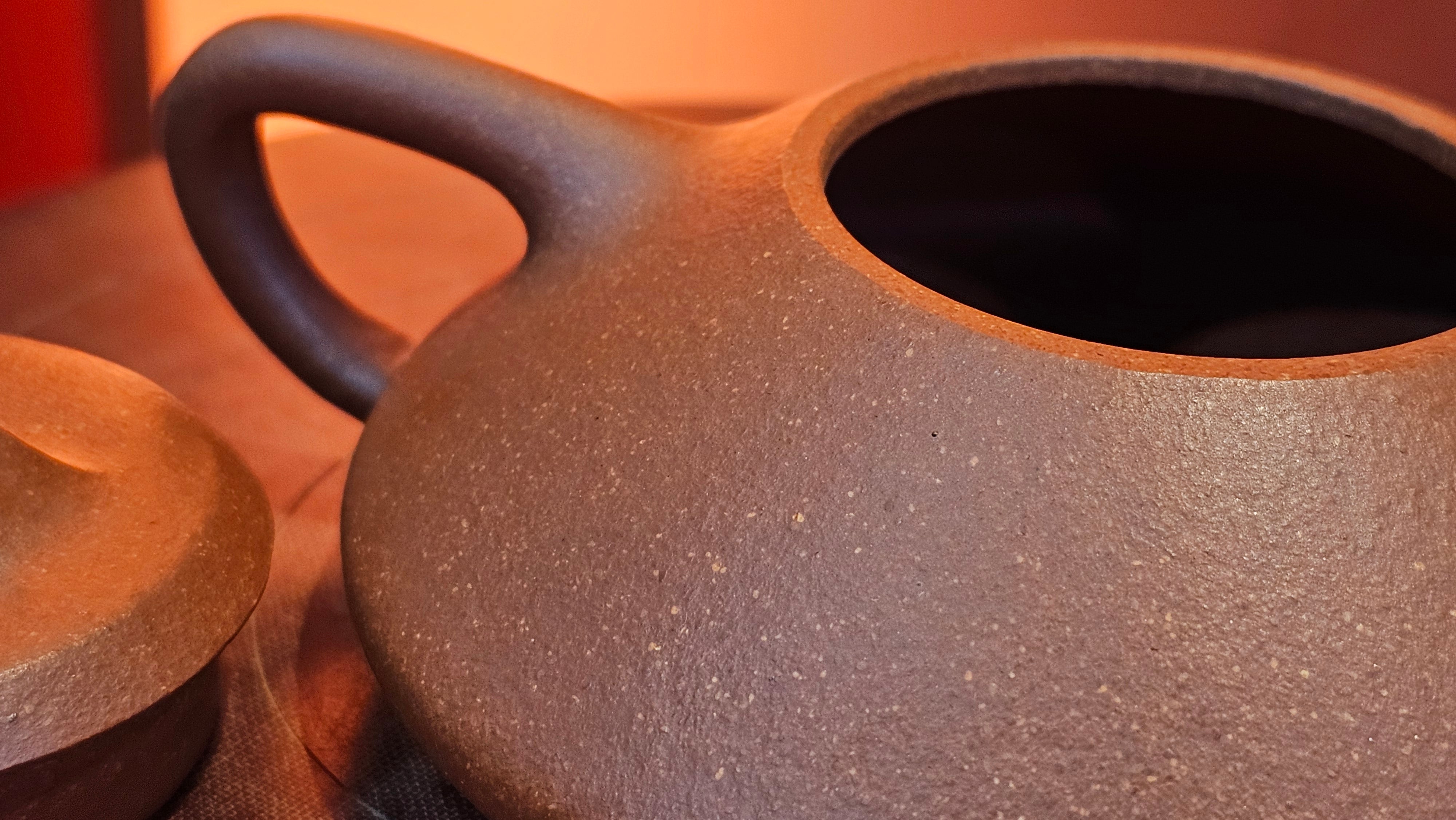 He Piao 合瓢, 155.9ml, Hong Jiang Po Ni 红降坡泥, by our Collaborative Craftsman Chen Gui Zhi 陈桂枝。(Red JiangPoNi is rarer than Yellow JiangPoNi, XiaoMeiYao ZhuNi & ZhaoZhuang ZhuNi) ~ Congratulations to Ms L., 0733hrs 30th May 2025, Katy, TX.