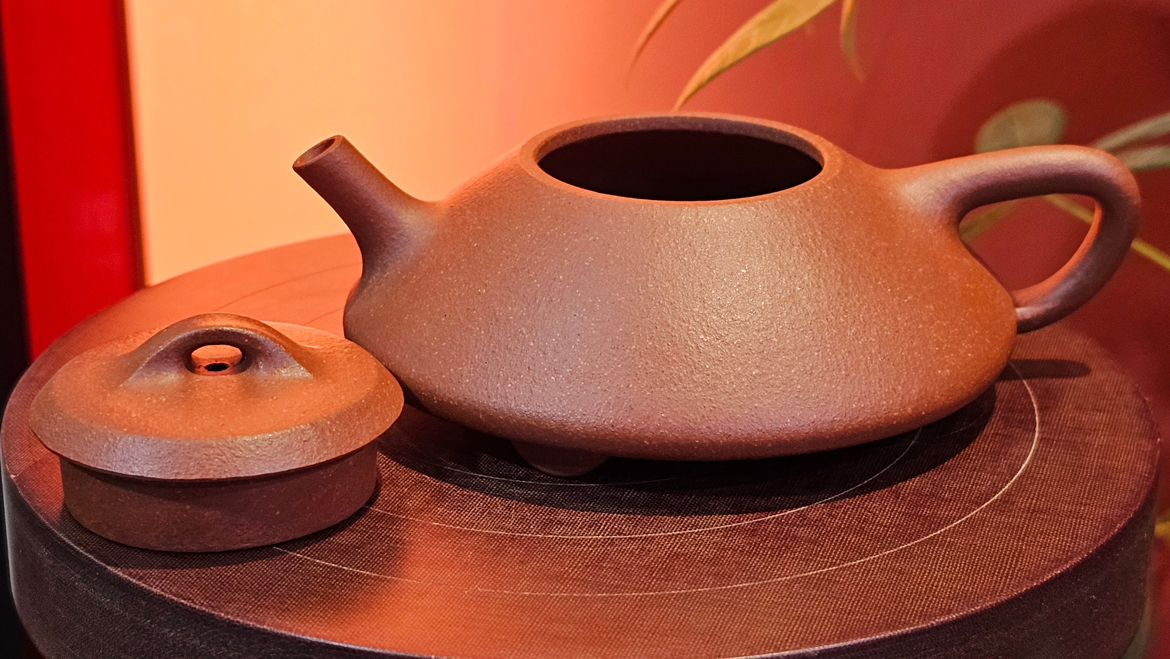 He Piao 合瓢, 155.9ml, Hong Jiang Po Ni 红降坡泥, by our Collaborative Craftsman Chen Gui Zhi 陈桂枝。(Red JiangPoNi is rarer than Yellow JiangPoNi, XiaoMeiYao ZhuNi & ZhaoZhuang ZhuNi) ~ Congratulations to Ms L., 0733hrs 30th May 2025, Katy, TX.