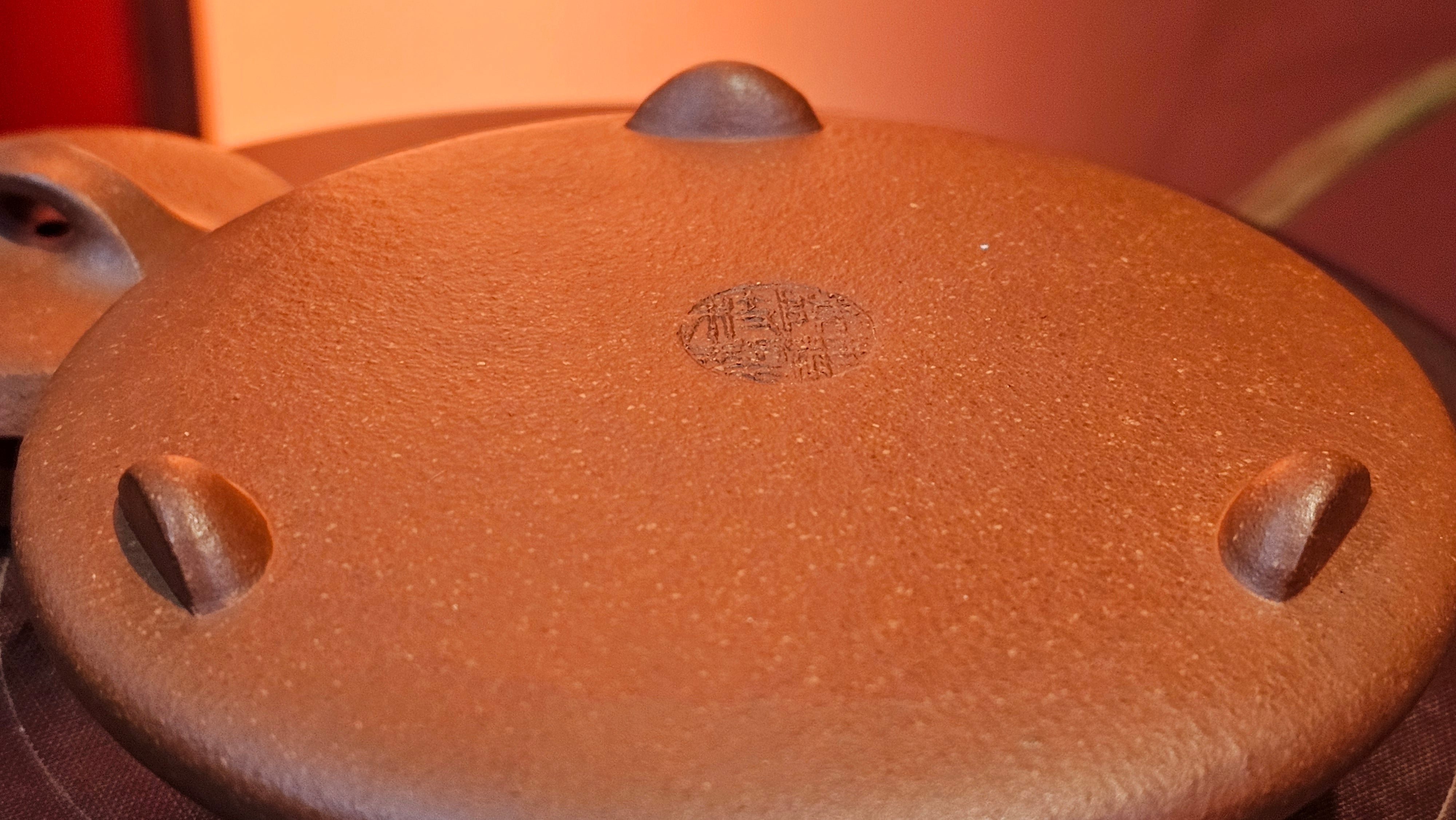 He Piao 合瓢, 155.9ml, Hong Jiang Po Ni 红降坡泥, by our Collaborative Craftsman Chen Gui Zhi 陈桂枝。(Red JiangPoNi is rarer than Yellow JiangPoNi, XiaoMeiYao ZhuNi & ZhaoZhuang ZhuNi) ~ Congratulations to Ms L., 0733hrs 30th May 2025, Katy, TX.