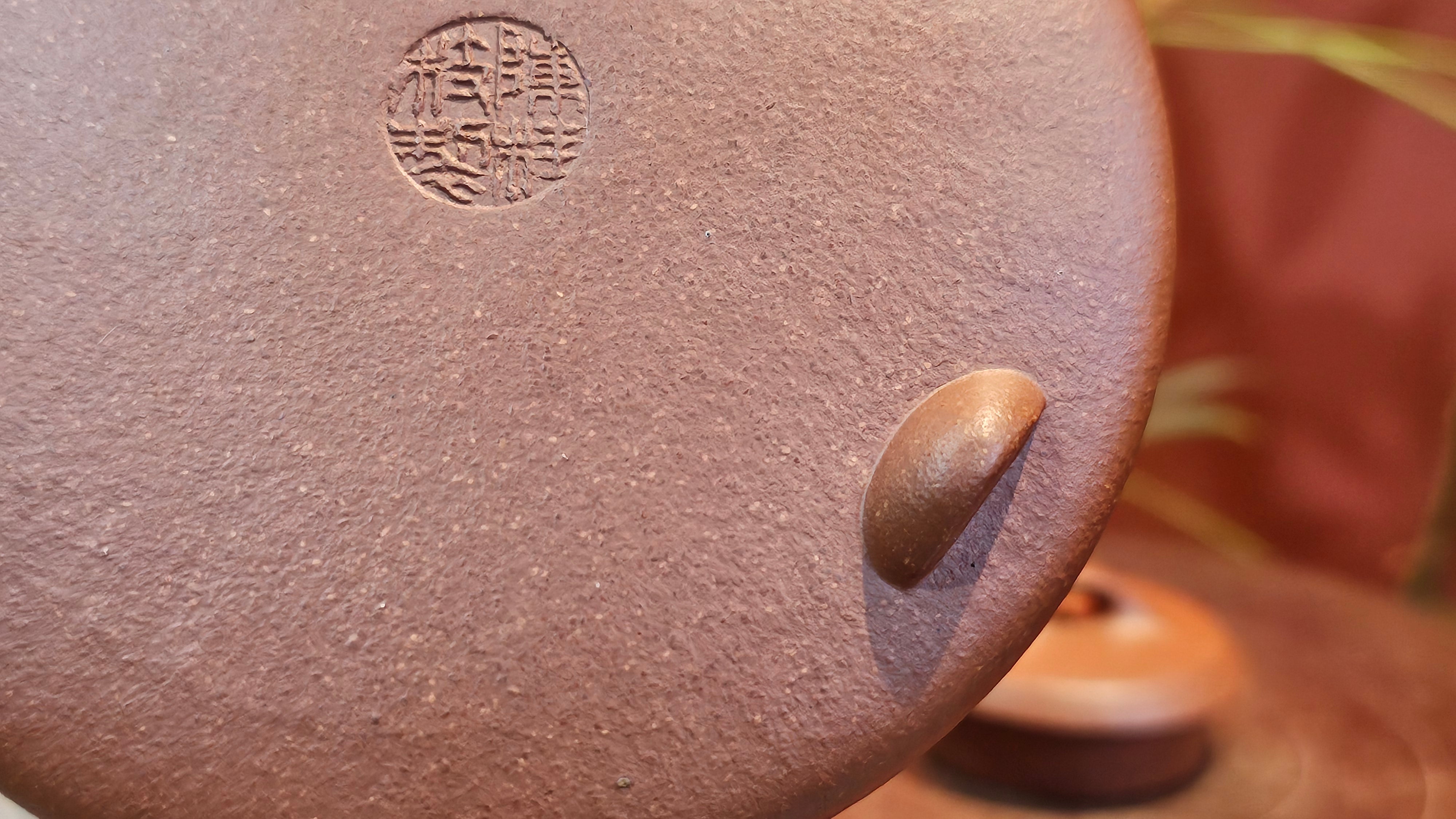 He Piao 合瓢, 155.9ml, Hong Jiang Po Ni 红降坡泥, by our Collaborative Craftsman Chen Gui Zhi 陈桂枝。(Red JiangPoNi is rarer than Yellow JiangPoNi, XiaoMeiYao ZhuNi & ZhaoZhuang ZhuNi) ~ Congratulations to Ms L., 0733hrs 30th May 2025, Katy, TX.