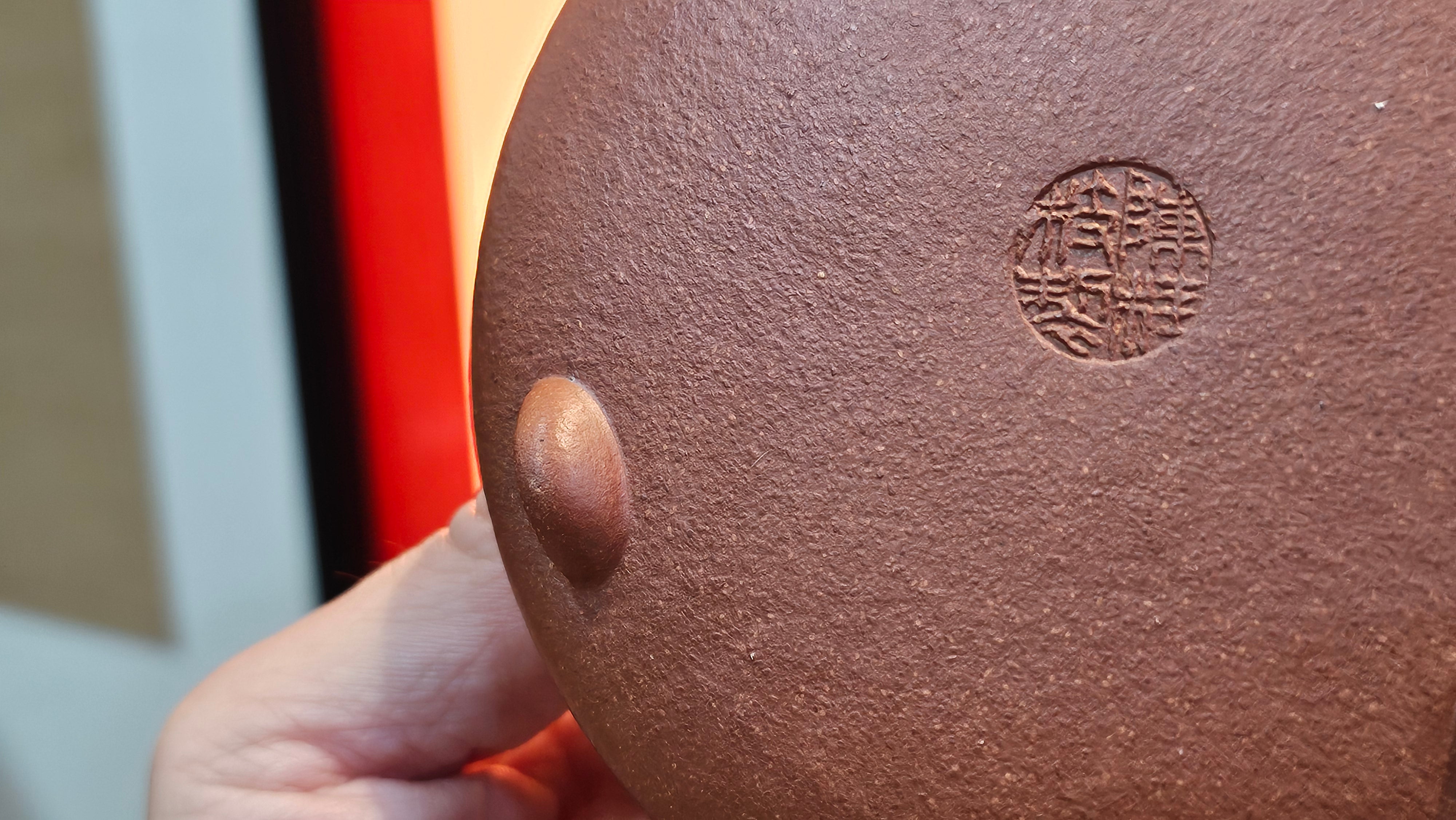 He Piao 合瓢, 155.9ml, Hong Jiang Po Ni 红降坡泥, by our Collaborative Craftsman Chen Gui Zhi 陈桂枝。(Red JiangPoNi is rarer than Yellow JiangPoNi, XiaoMeiYao ZhuNi & ZhaoZhuang ZhuNi) ~ Congratulations to Ms L., 0733hrs 30th May 2025, Katy, TX.