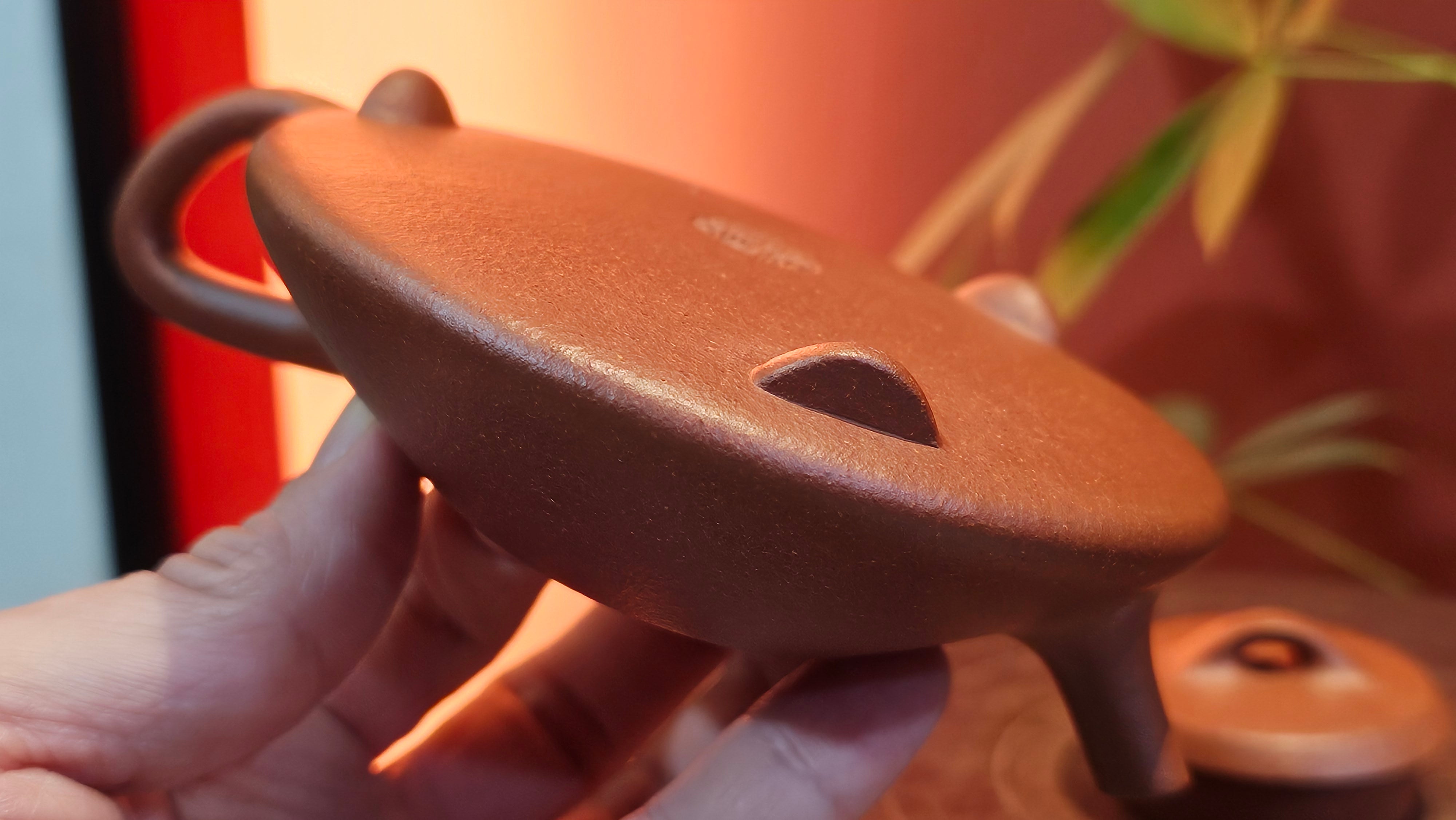 He Piao 合瓢, 155.9ml, Hong Jiang Po Ni 红降坡泥, by our Collaborative Craftsman Chen Gui Zhi 陈桂枝。(Red JiangPoNi is rarer than Yellow JiangPoNi, XiaoMeiYao ZhuNi & ZhaoZhuang ZhuNi) ~ Congratulations to Ms L., 0733hrs 30th May 2025, Katy, TX.