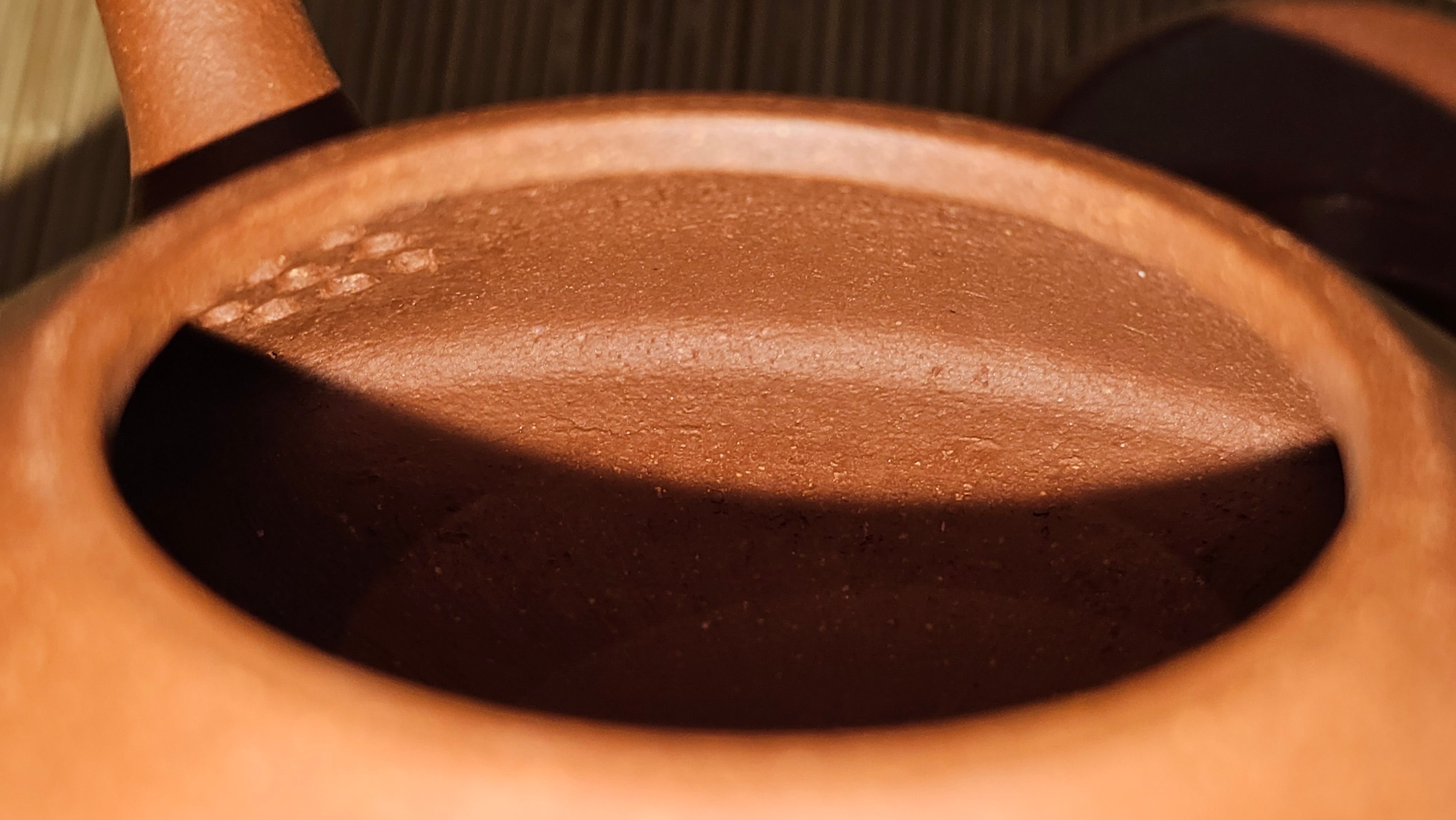 He Piao 合瓢, 155.9ml, Hong Jiang Po Ni 红降坡泥, by our Collaborative Craftsman Chen Gui Zhi 陈桂枝。(Red JiangPoNi is rarer than Yellow JiangPoNi, XiaoMeiYao ZhuNi & ZhaoZhuang ZhuNi) ~ Congratulations to Ms L., 0733hrs 30th May 2025, Katy, TX.