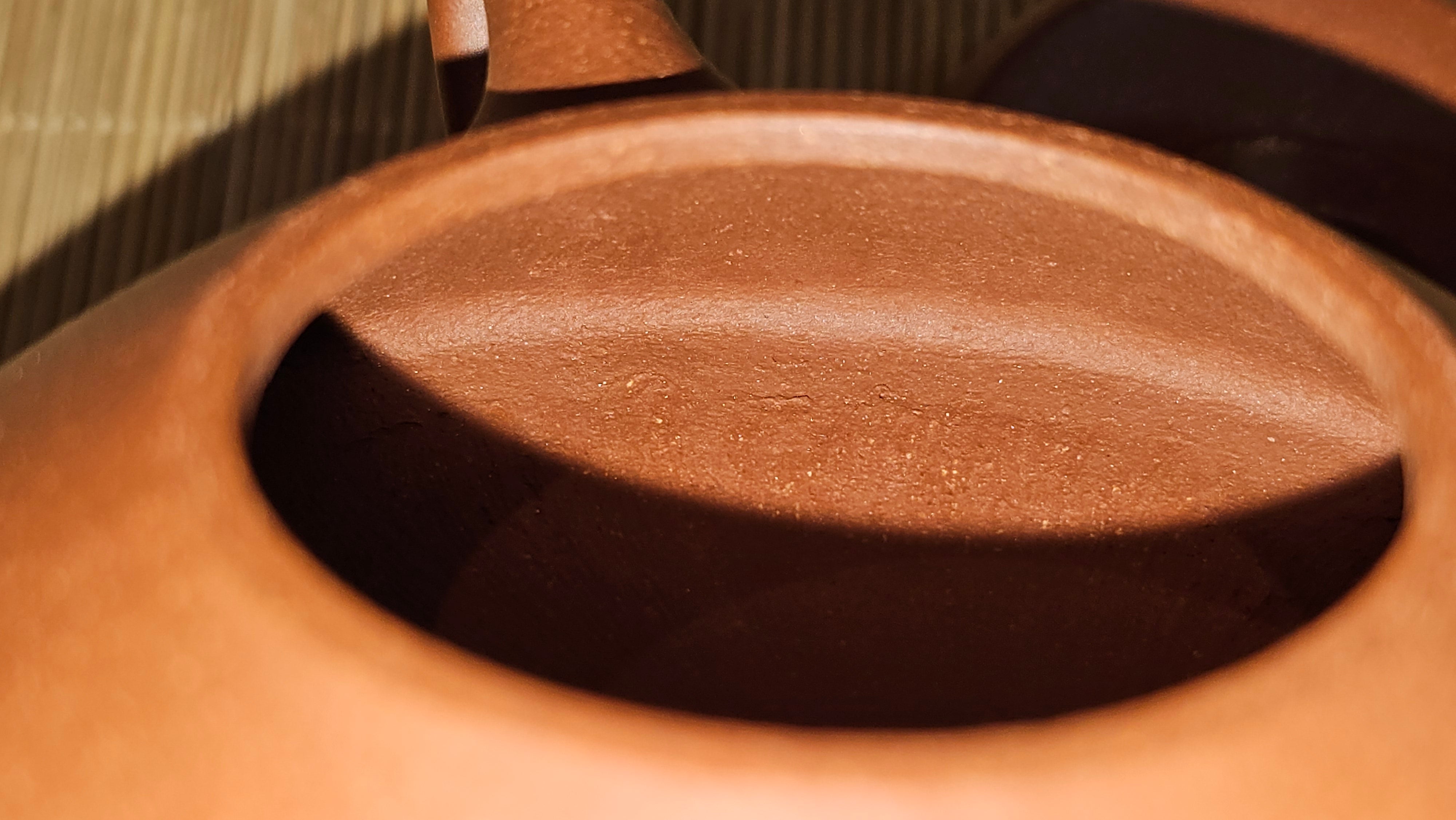 He Piao 合瓢, 155.9ml, Hong Jiang Po Ni 红降坡泥, by our Collaborative Craftsman Chen Gui Zhi 陈桂枝。(Red JiangPoNi is rarer than Yellow JiangPoNi, XiaoMeiYao ZhuNi & ZhaoZhuang ZhuNi) ~ Congratulations to Ms L., 0733hrs 30th May 2025, Katy, TX.