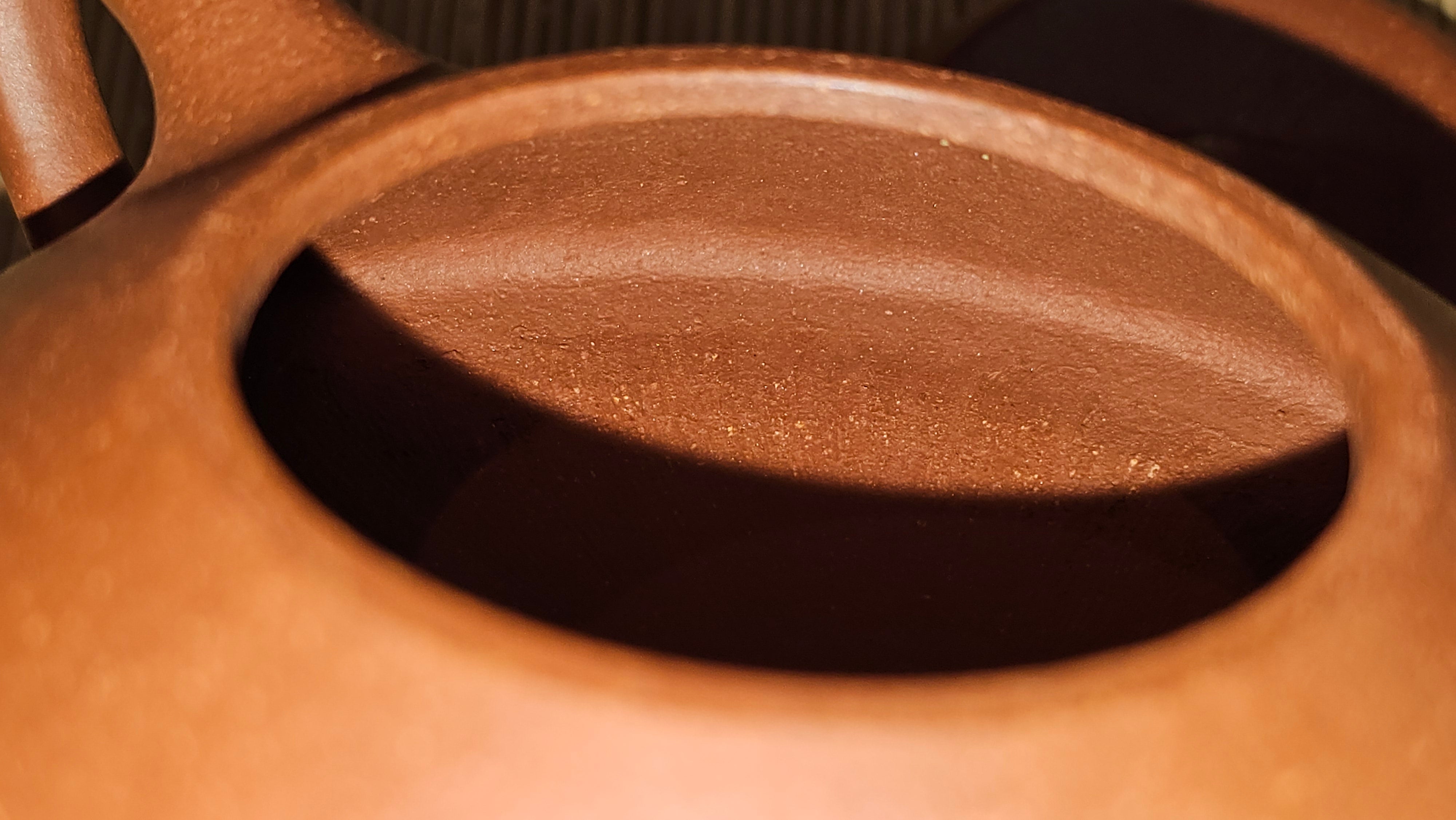 He Piao 合瓢, 155.9ml, Hong Jiang Po Ni 红降坡泥, by our Collaborative Craftsman Chen Gui Zhi 陈桂枝。(Red JiangPoNi is rarer than Yellow JiangPoNi, XiaoMeiYao ZhuNi & ZhaoZhuang ZhuNi) ~ Congratulations to Ms L., 0733hrs 30th May 2025, Katy, TX.