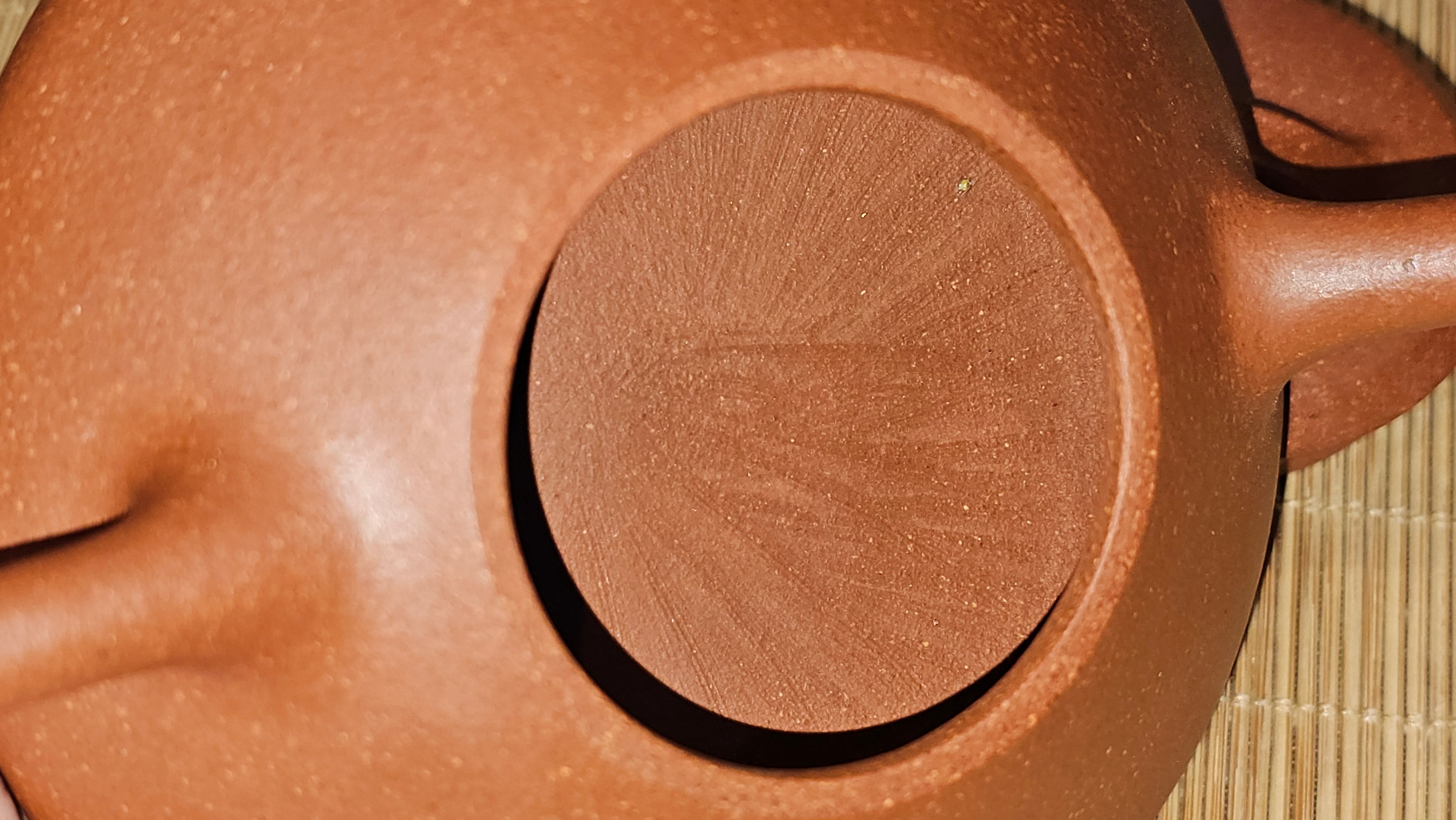 He Piao 合瓢, 155.9ml, Hong Jiang Po Ni 红降坡泥, by our Collaborative Craftsman Chen Gui Zhi 陈桂枝。(Red JiangPoNi is rarer than Yellow JiangPoNi, XiaoMeiYao ZhuNi & ZhaoZhuang ZhuNi) ~ Congratulations to Ms L., 0733hrs 30th May 2025, Katy, TX.