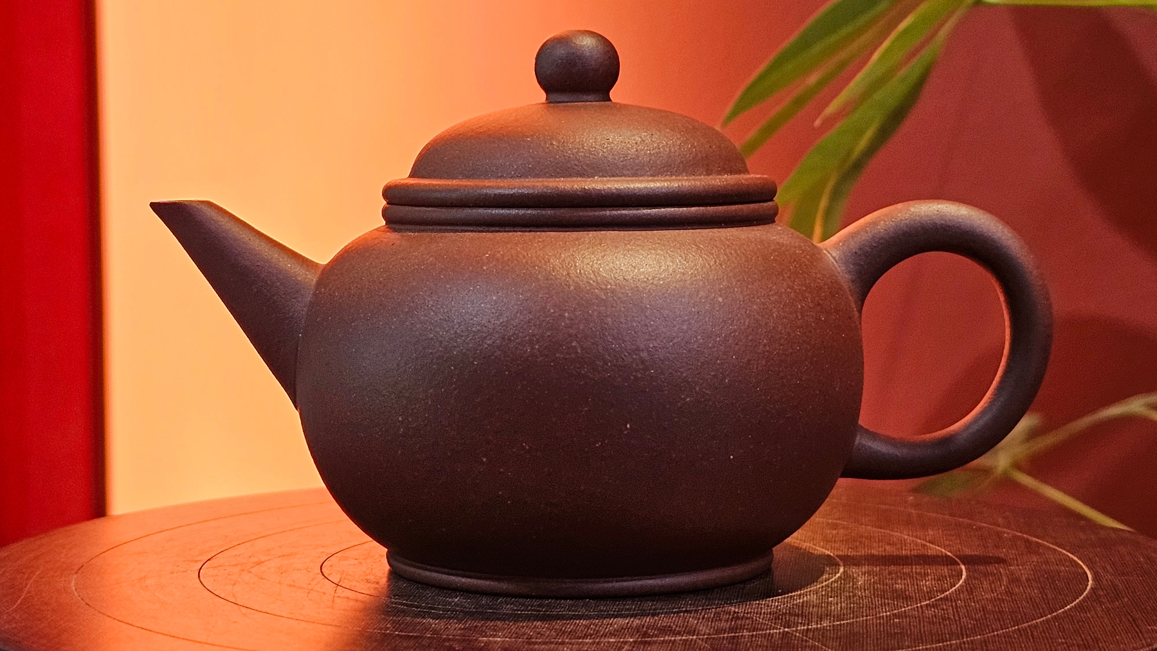 Shui Ping 水平, 170.5ml, Di Cao Qing Zi Ni 底槽青紫泥, by Craftsman Zhao Huai Xu 赵怀须 ~ Congratulations to Mr T.A., 1112hrs 31st May 2025, Samorin, Slovakia 🇸🇰.