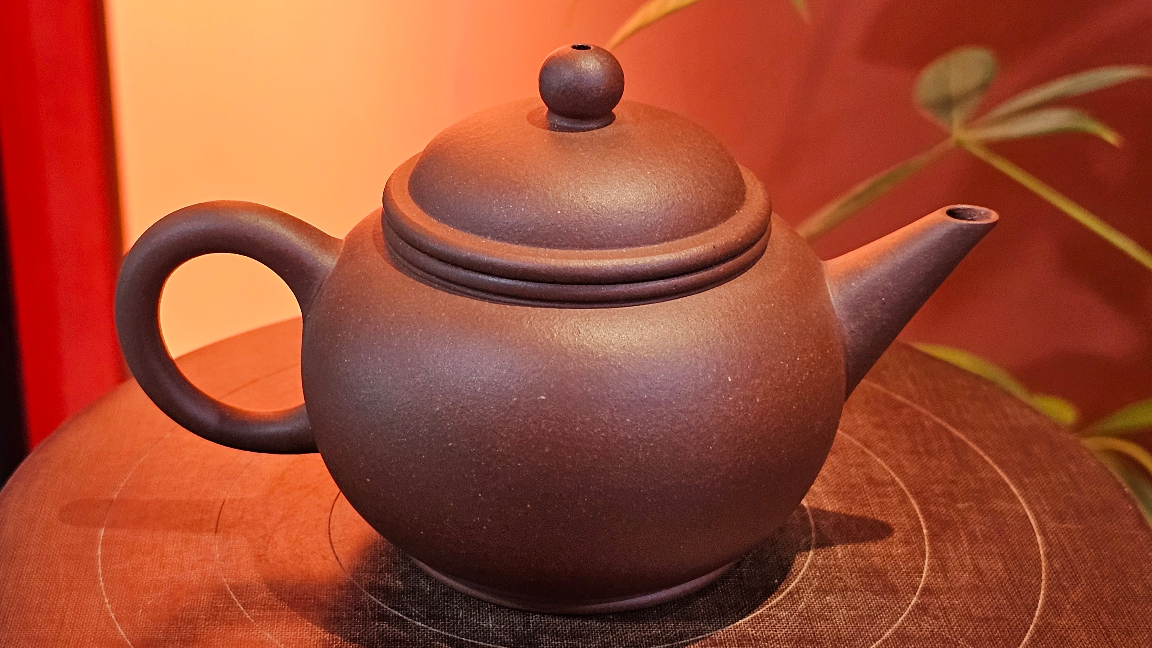 Shui Ping 水平, 170.5ml, Di Cao Qing Zi Ni 底槽青紫泥, by Craftsman Zhao Huai Xu 赵怀须 ~ Congratulations to Mr T.A., 1112hrs 31st May 2025, Samorin, Slovakia 🇸🇰.