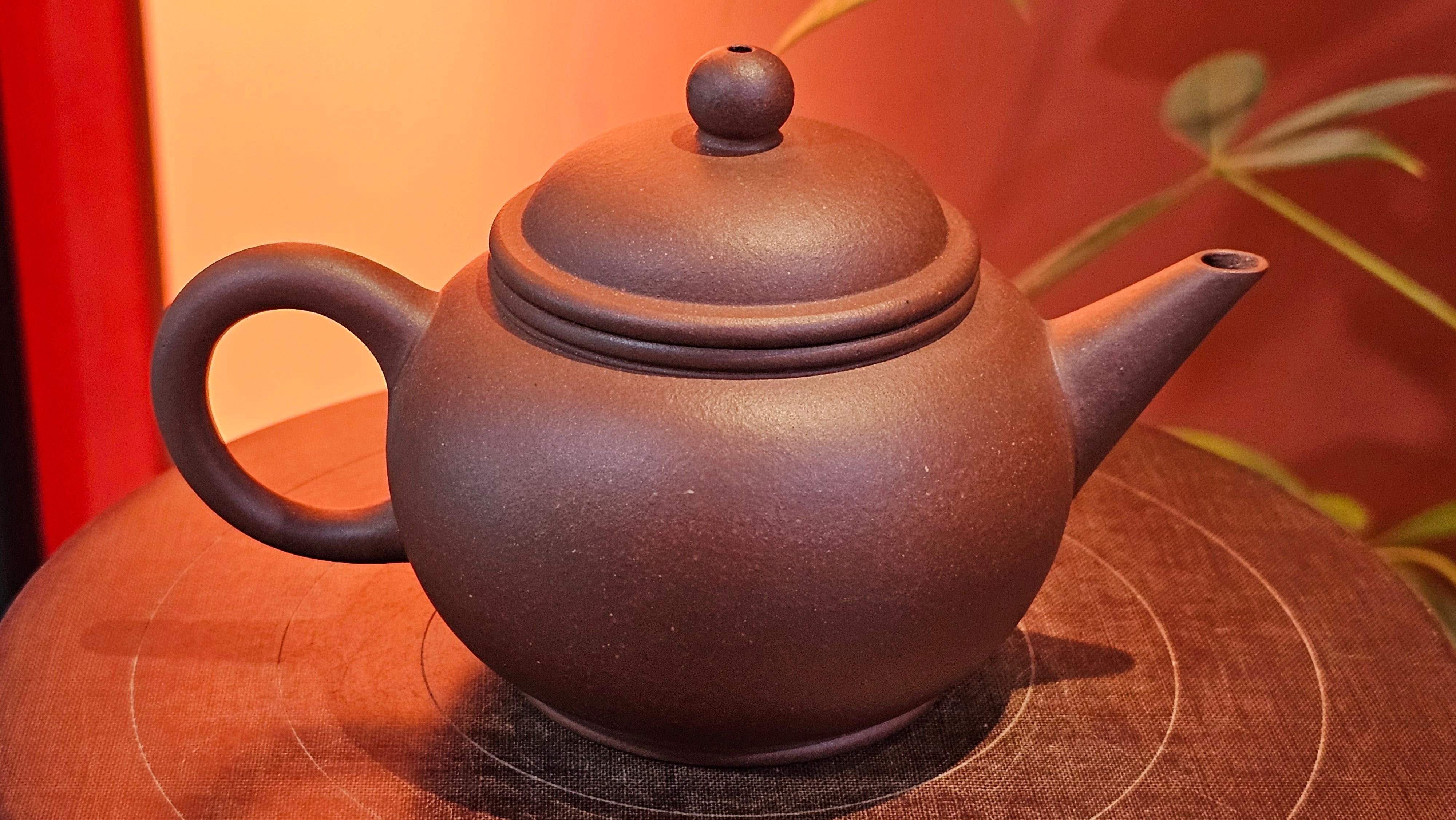 Shui Ping 水平, 170.5ml, Di Cao Qing Zi Ni 底槽青紫泥, by Craftsman Zhao Huai Xu 赵怀须 ~ Congratulations to Mr T.A., 1112hrs 31st May 2025, Samorin, Slovakia 🇸🇰.