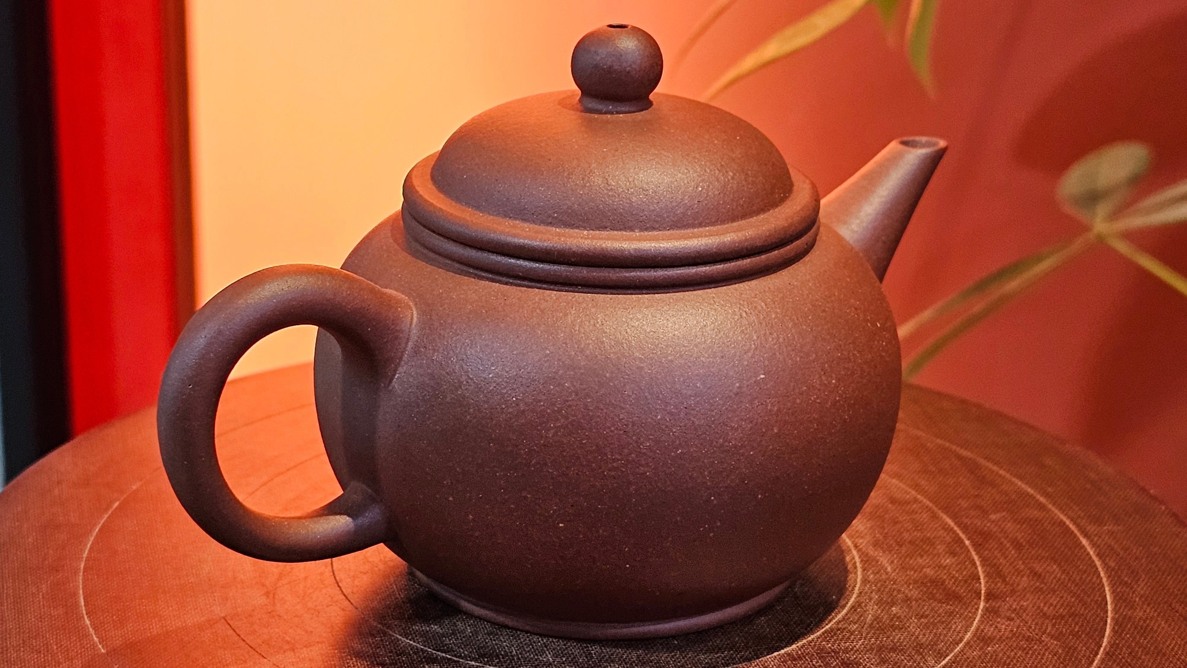 Shui Ping 水平, 170.5ml, Di Cao Qing Zi Ni 底槽青紫泥, by Craftsman Zhao Huai Xu 赵怀须 ~ Congratulations to Mr T.A., 1112hrs 31st May 2025, Samorin, Slovakia 🇸🇰.