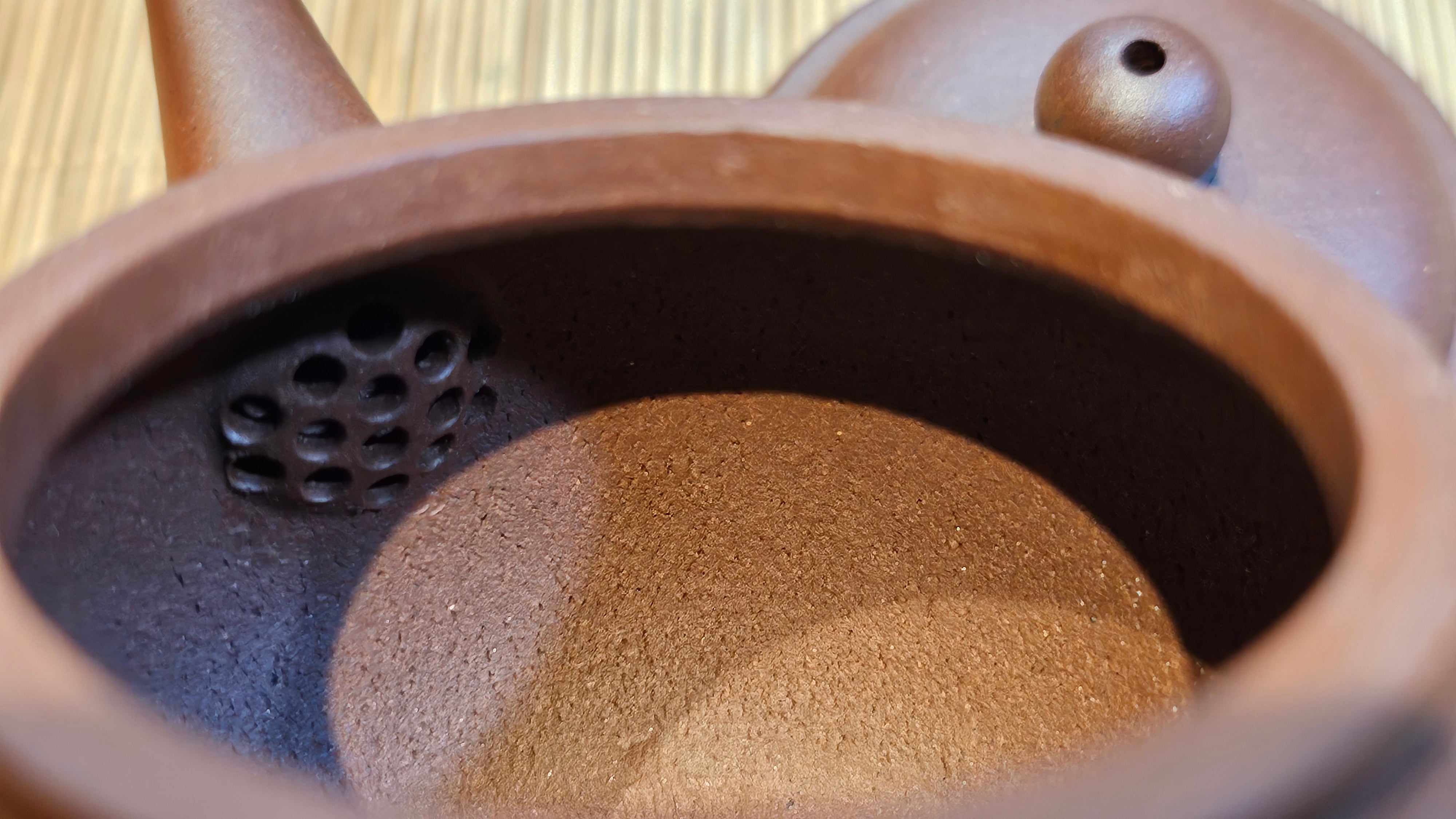 Shui Ping 水平, 170.5ml, Di Cao Qing Zi Ni 底槽青紫泥, by Craftsman Zhao Huai Xu 赵怀须 ~ Congratulations to Mr T.A., 1112hrs 31st May 2025, Samorin, Slovakia 🇸🇰.