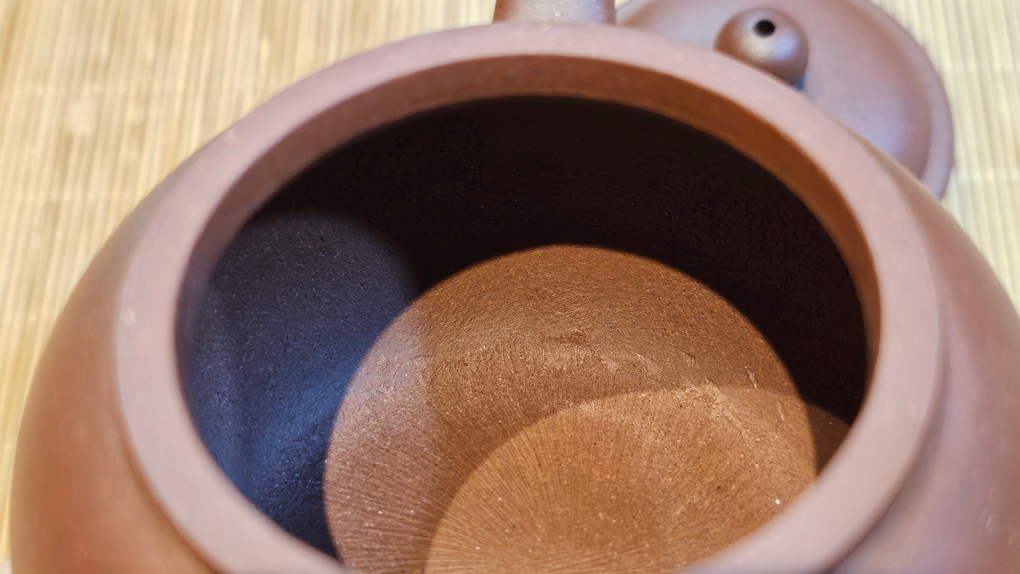 Shui Ping 水平, 170.5ml, Di Cao Qing Zi Ni 底槽青紫泥, by Craftsman Zhao Huai Xu 赵怀须 ~ Congratulations to Mr T.A., 1112hrs 31st May 2025, Samorin, Slovakia 🇸🇰.