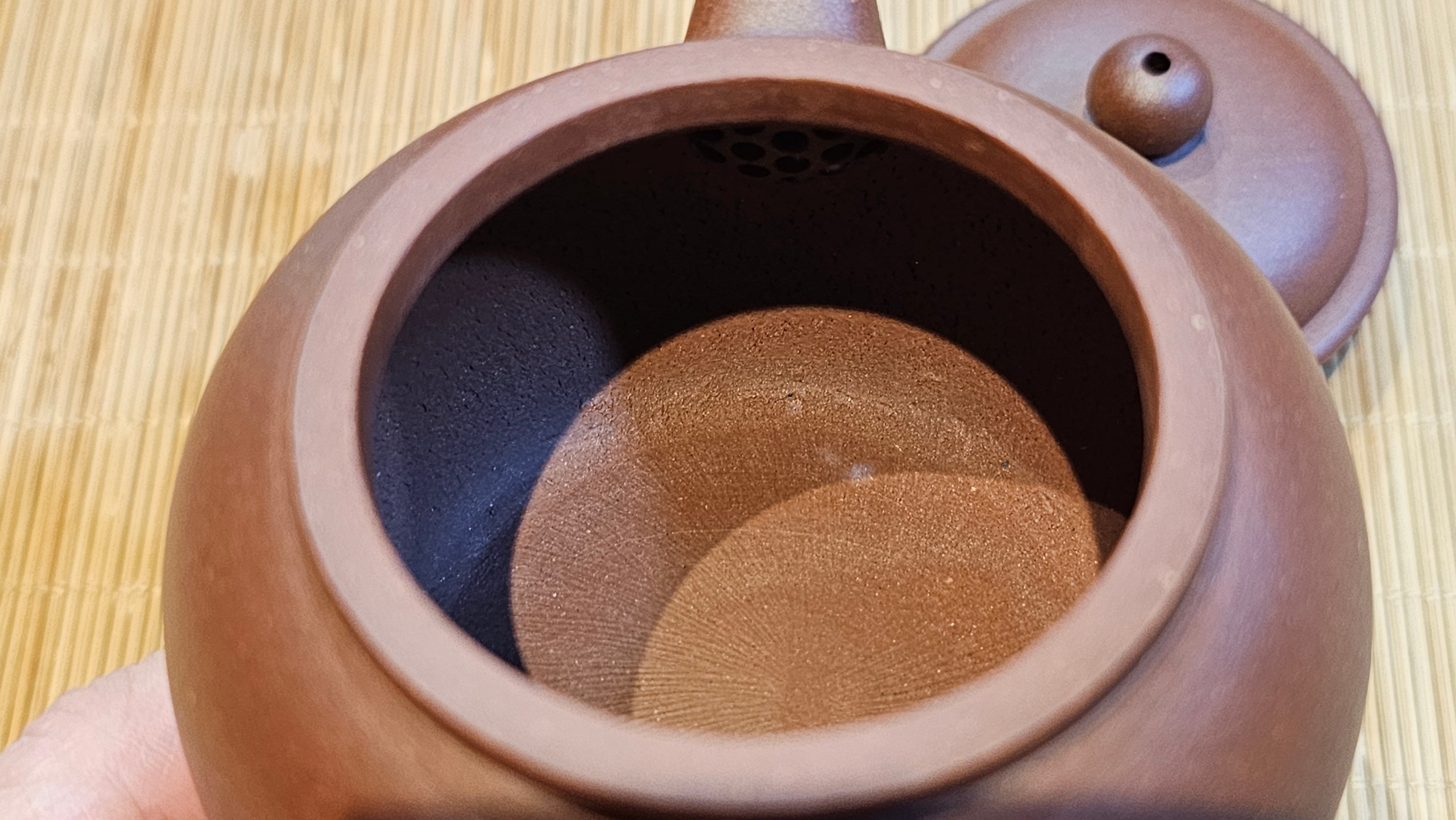 Shui Ping 水平, 170.5ml, Di Cao Qing Zi Ni 底槽青紫泥, by Craftsman Zhao Huai Xu 赵怀须 ~ Congratulations to Mr T.A., 1112hrs 31st May 2025, Samorin, Slovakia 🇸🇰.