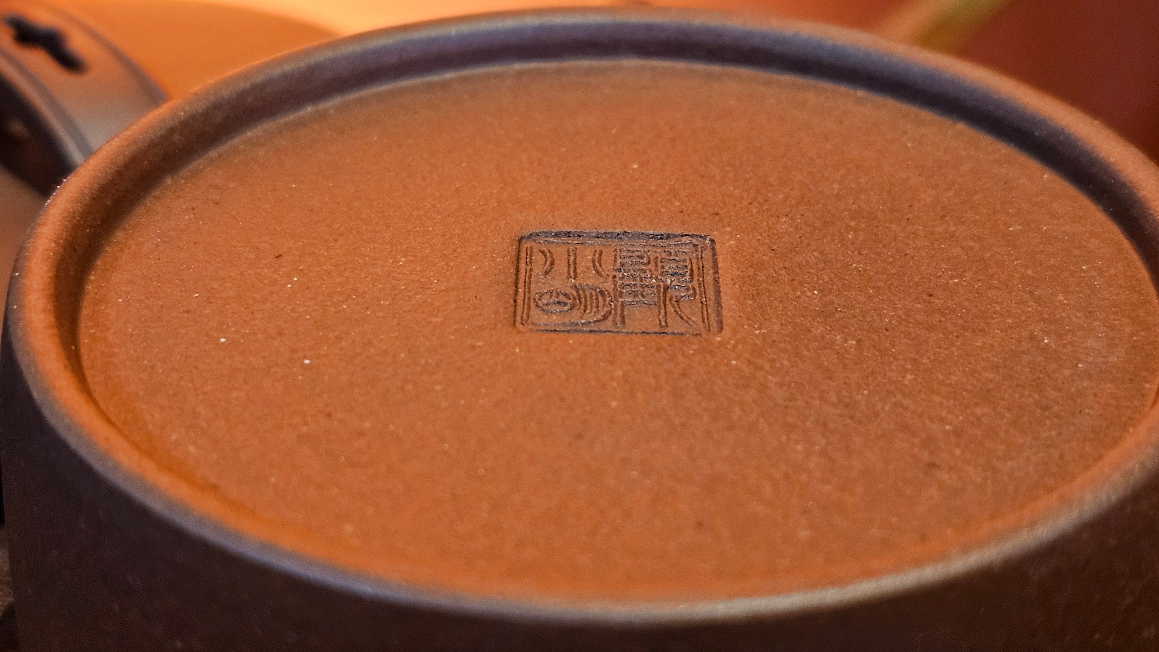 Han Wa 汉瓦, 143.3ml!  Small Volume ~ Low-Slung, Broad Han Wa!  Di Cao Qing Zi Ni 底槽青紫泥, by Craftsman Gu Xiao Ming 顾小明 ~ Congratulations to Ms C.B., 1921hrs 31st May 2025, Kaneohe, HI.