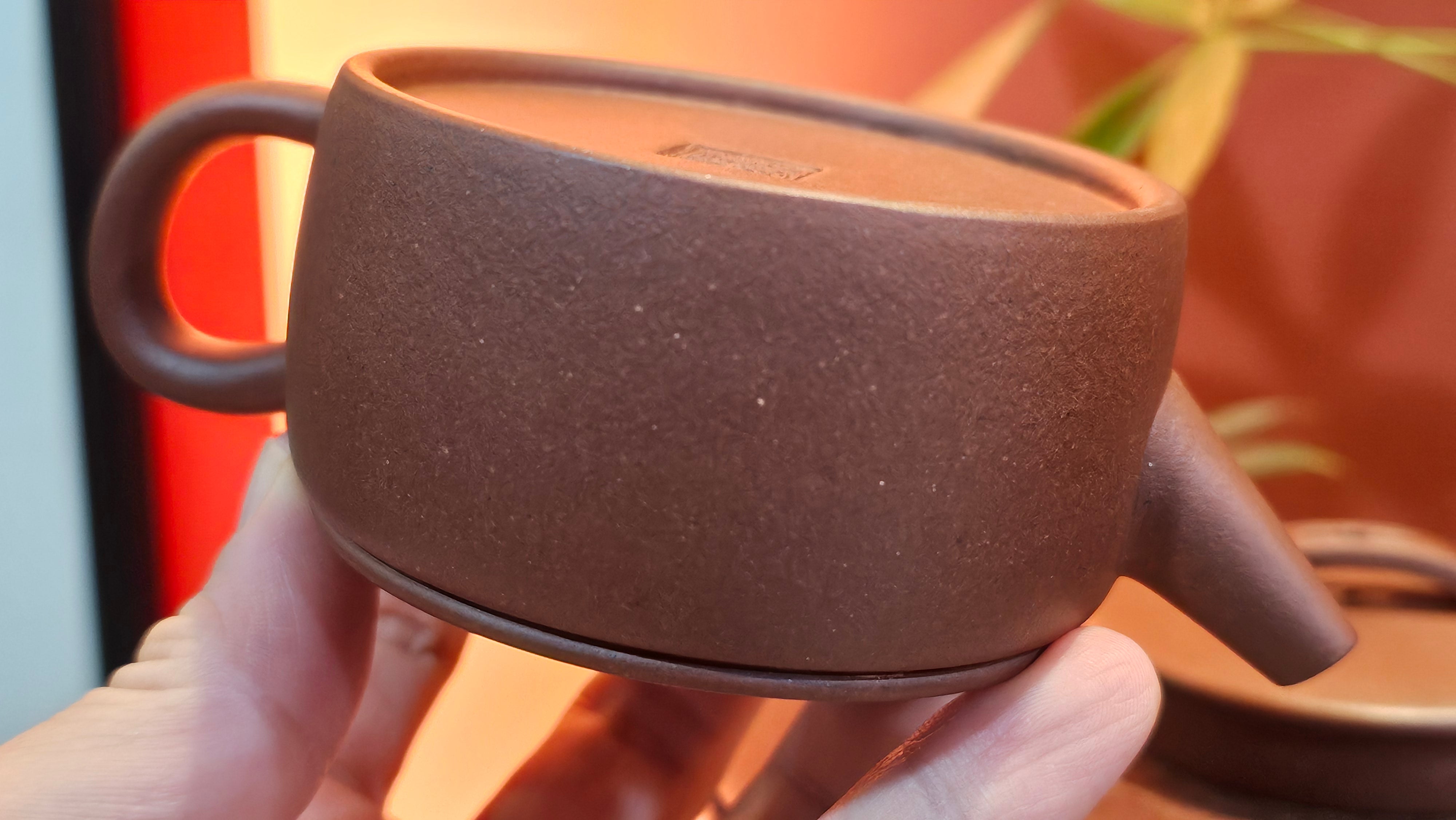 Han Wa 汉瓦, 143.3ml!  Small Volume ~ Low-Slung, Broad Han Wa!  Di Cao Qing Zi Ni 底槽青紫泥, by Craftsman Gu Xiao Ming 顾小明 ~ Congratulations to Ms C.B., 1921hrs 31st May 2025, Kaneohe, HI.