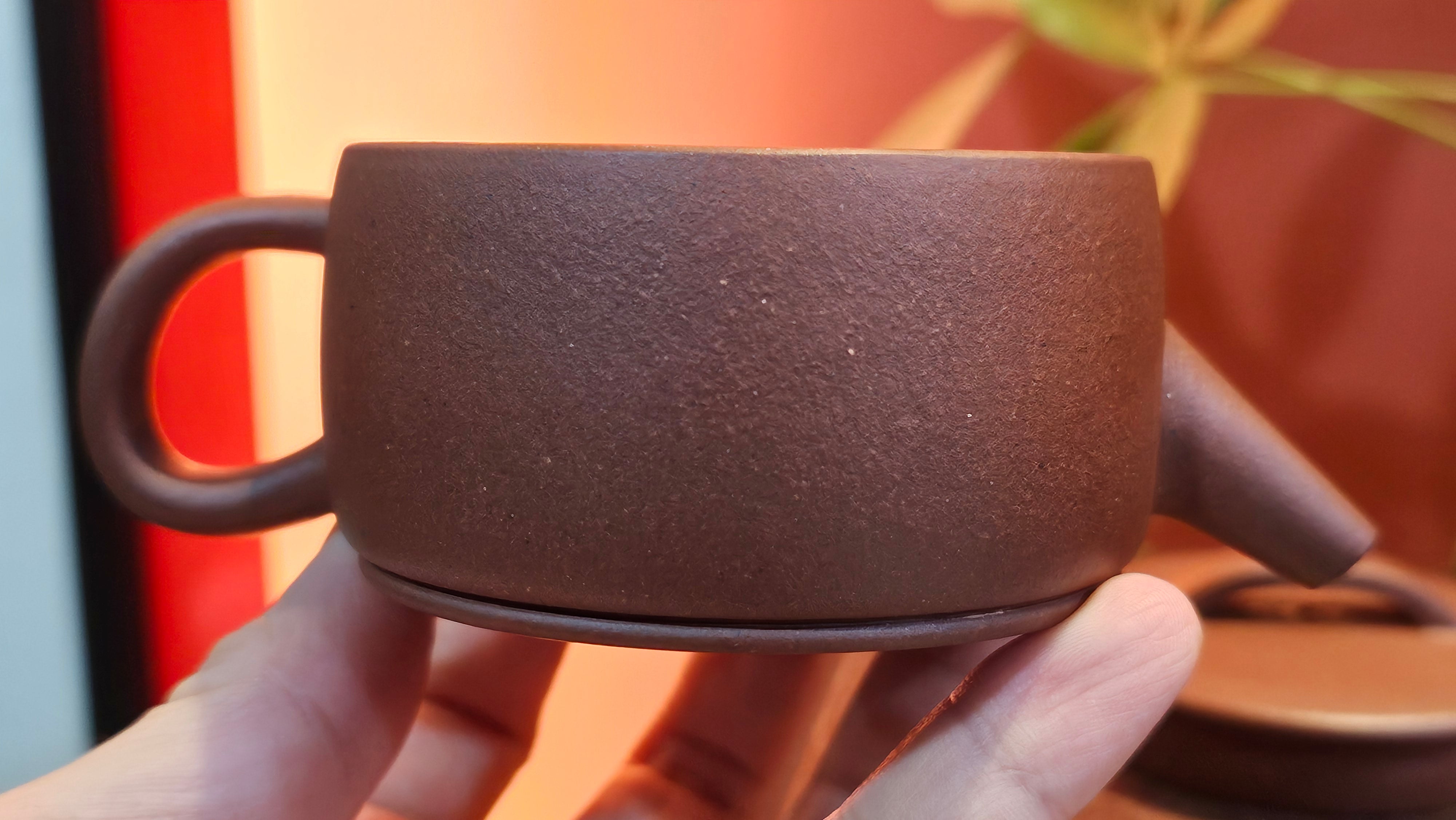 Han Wa 汉瓦, 143.3ml!  Small Volume ~ Low-Slung, Broad Han Wa!  Di Cao Qing Zi Ni 底槽青紫泥, by Craftsman Gu Xiao Ming 顾小明 ~ Congratulations to Ms C.B., 1921hrs 31st May 2025, Kaneohe, HI.