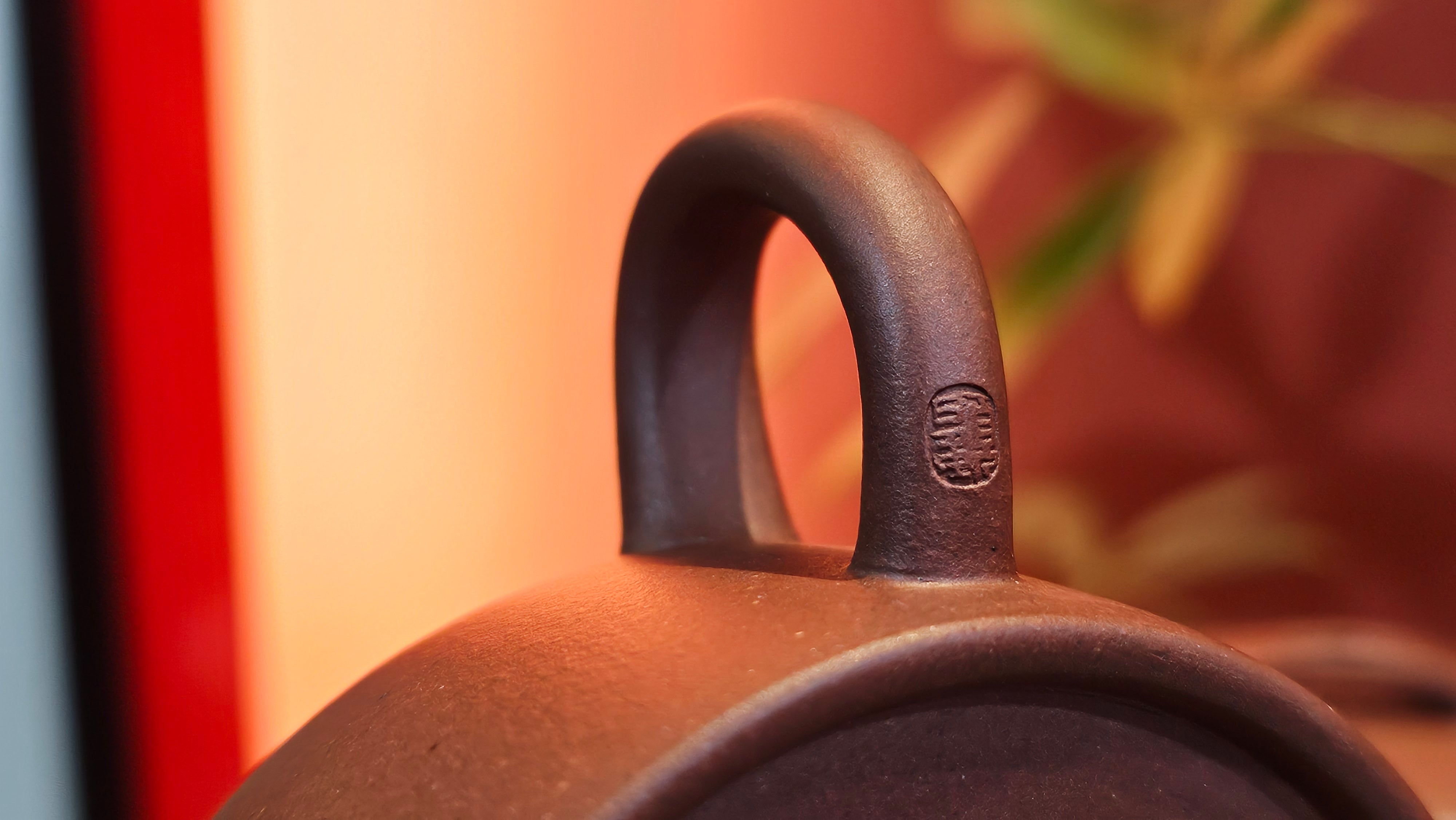 Han Wa 汉瓦, 143.3ml!  Small Volume ~ Low-Slung, Broad Han Wa!  Di Cao Qing Zi Ni 底槽青紫泥, by Craftsman Gu Xiao Ming 顾小明 ~ Congratulations to Ms C.B., 1921hrs 31st May 2025, Kaneohe, HI.