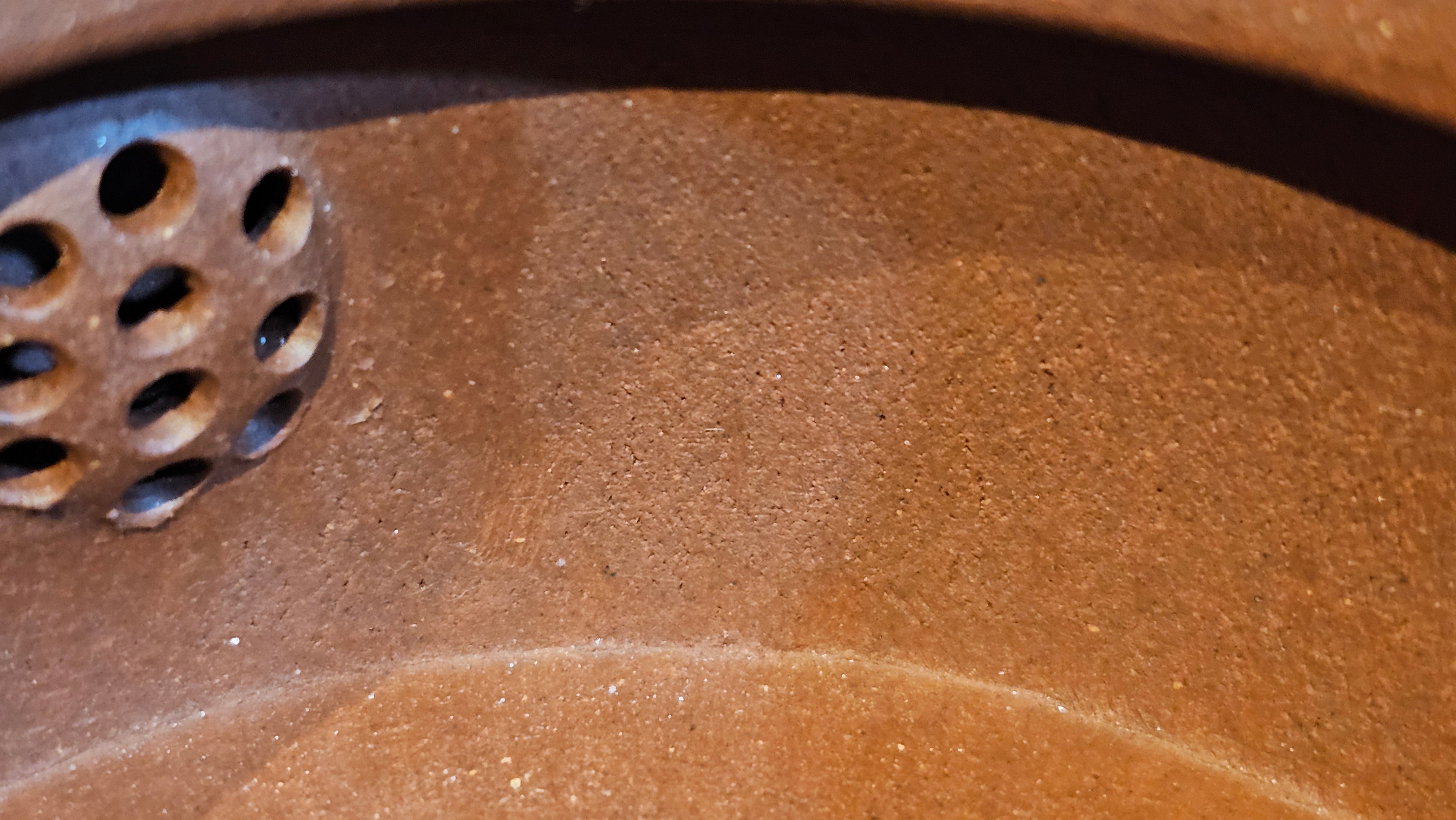 Han Wa 汉瓦, 143.3ml!  Small Volume ~ Low-Slung, Broad Han Wa!  Di Cao Qing Zi Ni 底槽青紫泥, by Craftsman Gu Xiao Ming 顾小明 ~ Congratulations to Ms C.B., 1921hrs 31st May 2025, Kaneohe, HI.