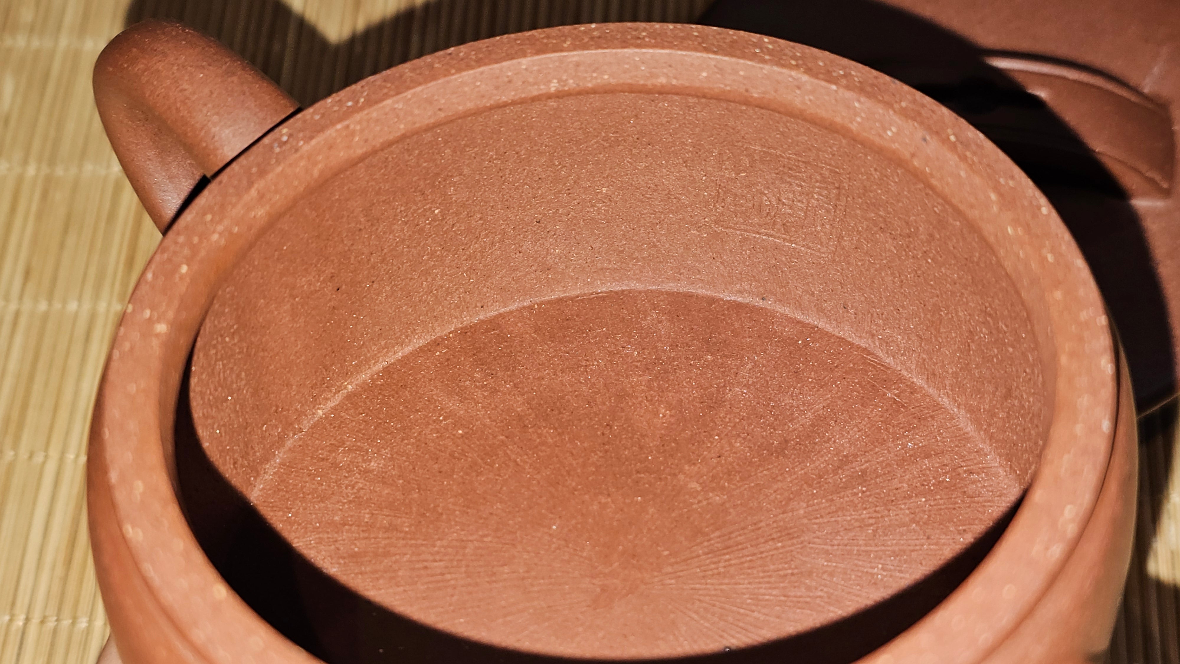 Han Wa 汉瓦, 143.3ml!  Small Volume ~ Low-Slung, Broad Han Wa!  Di Cao Qing Zi Ni 底槽青紫泥, by Craftsman Gu Xiao Ming 顾小明 ~ Congratulations to Ms C.B., 1921hrs 31st May 2025, Kaneohe, HI.