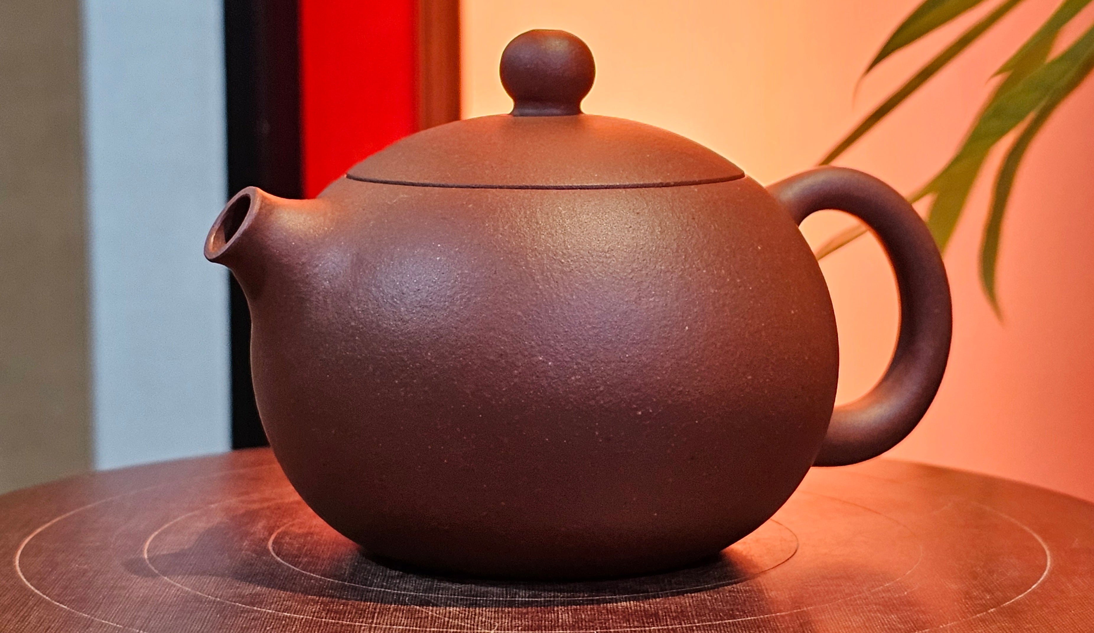 Xi Shi 西施, 161.3ml, Di Cao Qing Zi Ni 底槽青紫泥, by Craftsman Gu Xiao Ming 顾小明 ~ Congratulations to Mr A.P., 2211hrs 31st May 2025, Wien, Austria 🇦🇹.