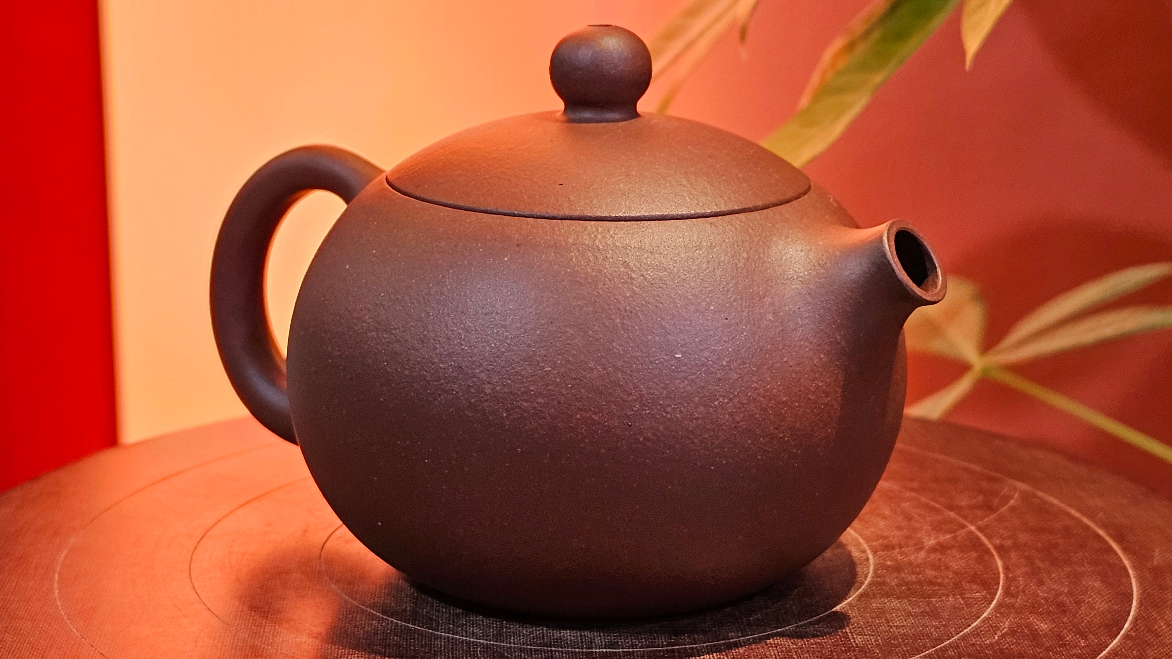 Xi Shi 西施, 161.3ml, Di Cao Qing Zi Ni 底槽青紫泥, by Craftsman Gu Xiao Ming 顾小明 ~ Congratulations to Mr A.P., 2211hrs 31st May 2025, Wien, Austria 🇦🇹.