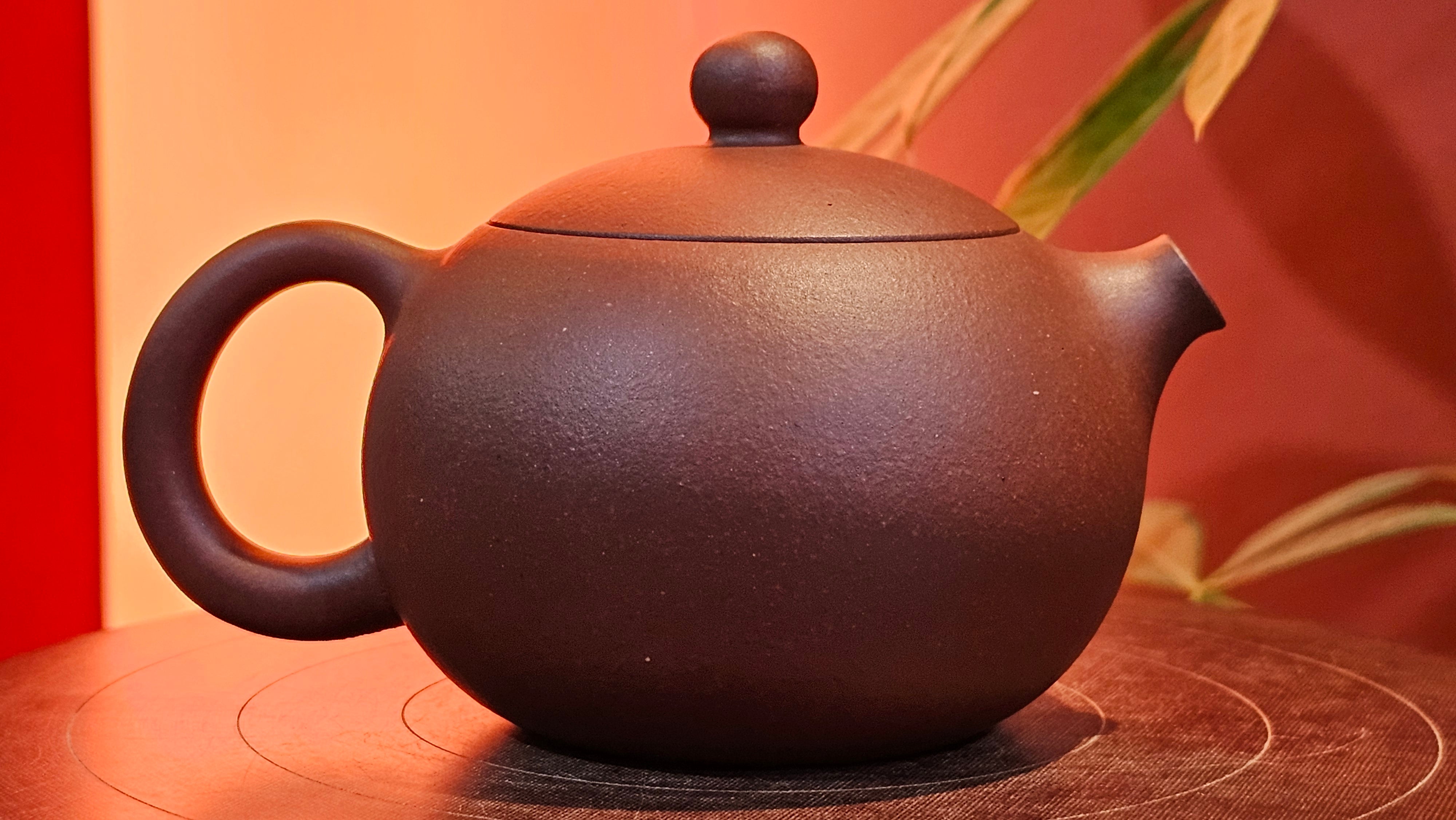 Xi Shi 西施, 161.3ml, Di Cao Qing Zi Ni 底槽青紫泥, by Craftsman Gu Xiao Ming 顾小明 ~ Congratulations to Mr A.P., 2211hrs 31st May 2025, Wien, Austria 🇦🇹.