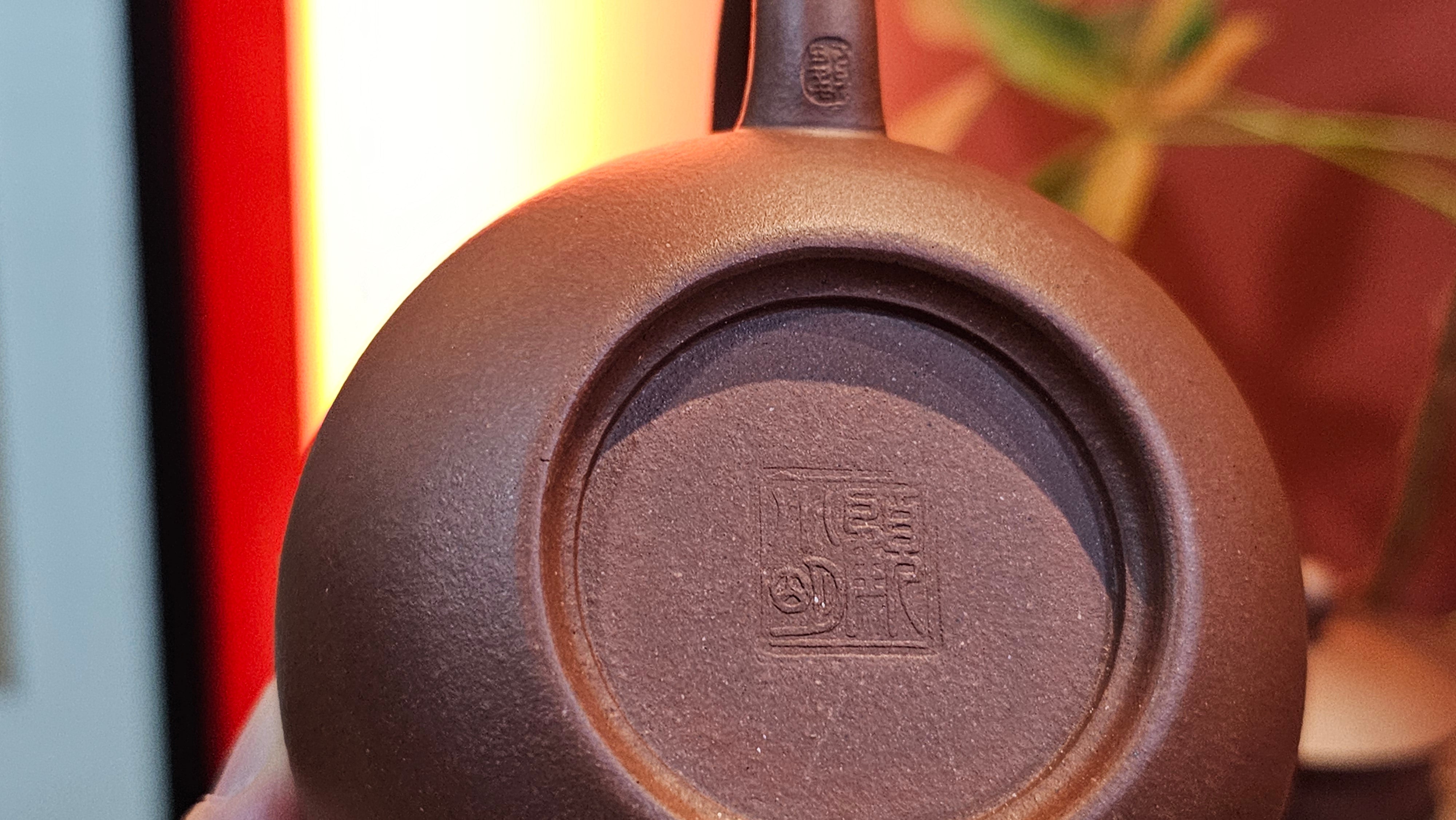 Xi Shi 西施, 161.3ml, Di Cao Qing Zi Ni 底槽青紫泥, by Craftsman Gu Xiao Ming 顾小明 ~ Congratulations to Mr A.P., 2211hrs 31st May 2025, Wien, Austria 🇦🇹.